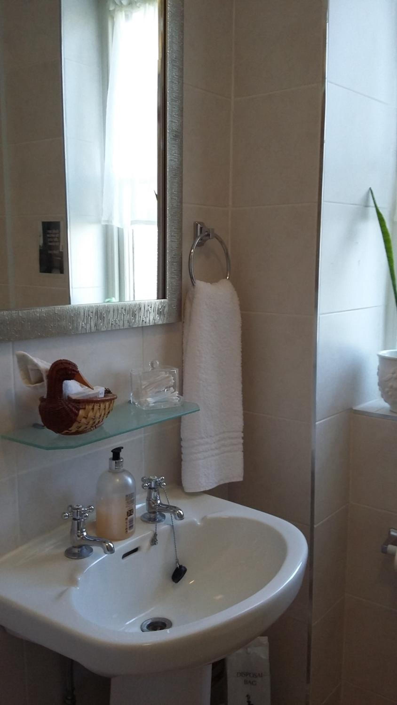 Maison Dieu Guest House