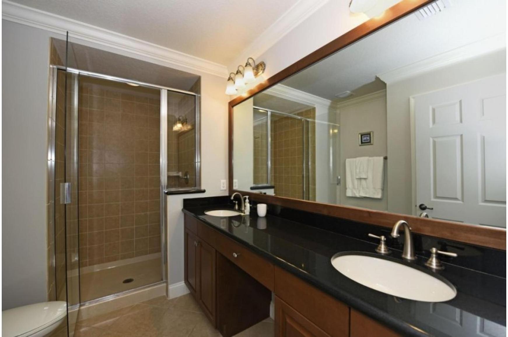 Reunion Resort Escape: 3BR, Balcony, Near Disney