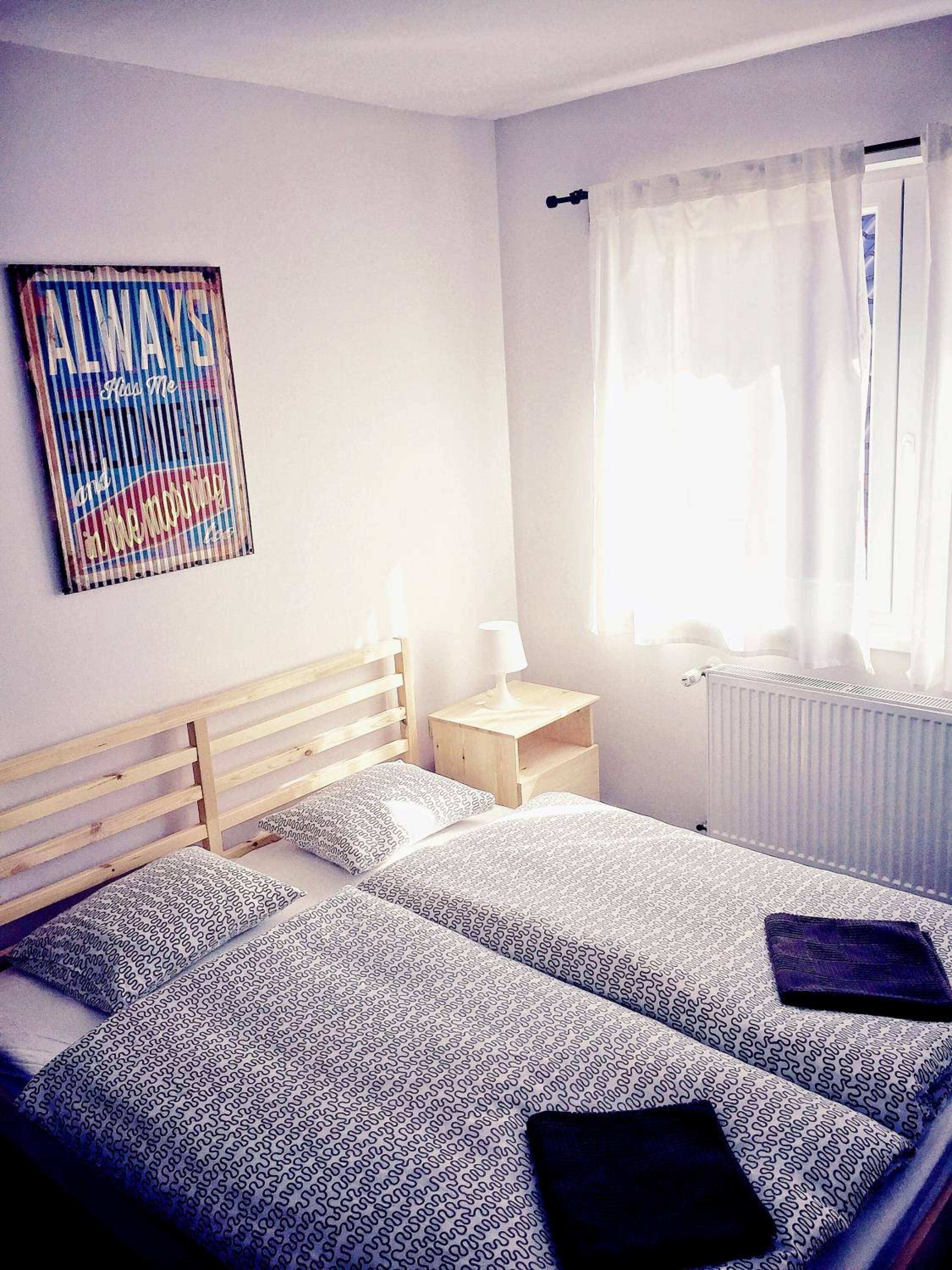 Falling Lakes Hostel