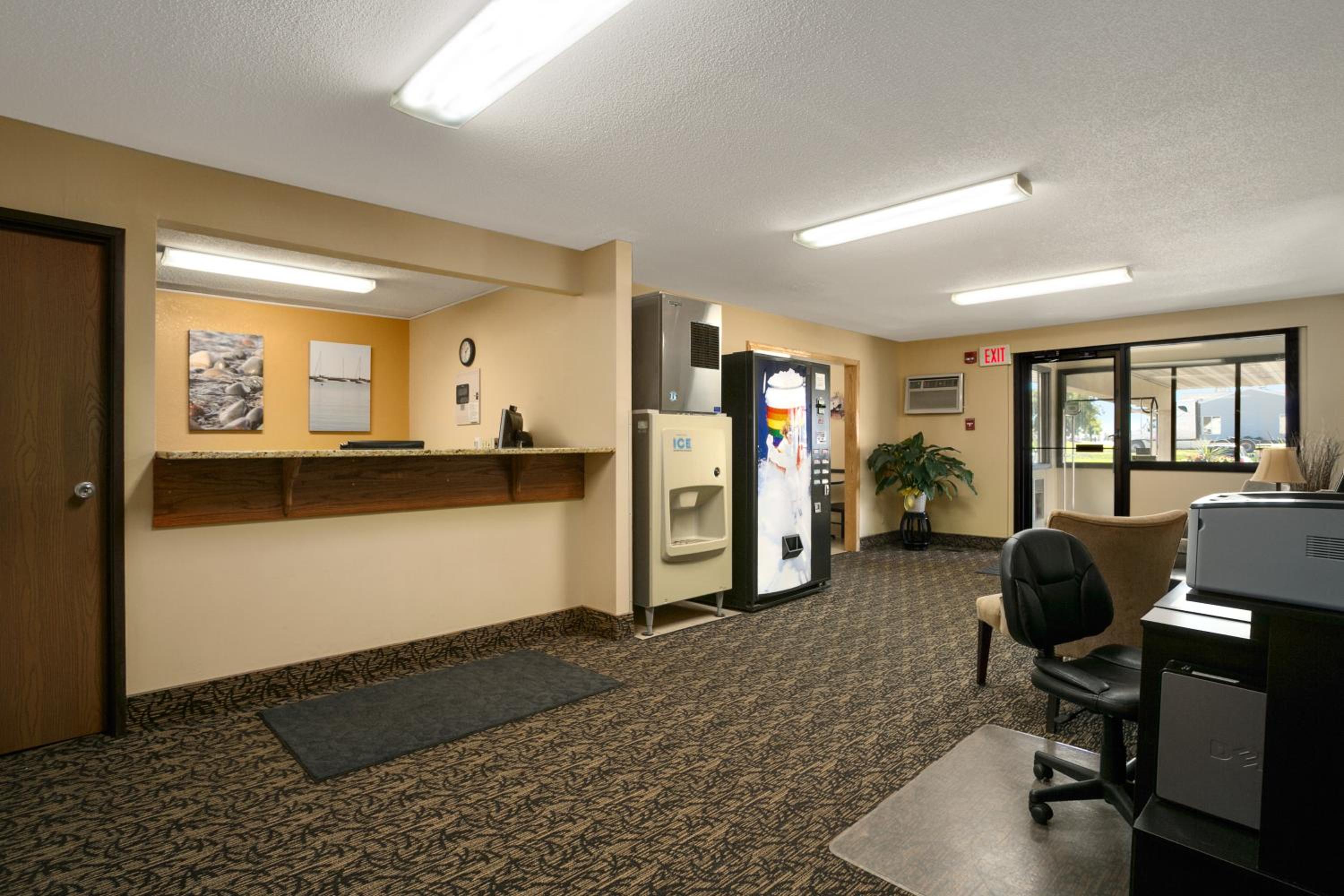 Super 8 by Wyndham Alexandria MN, Billede 14