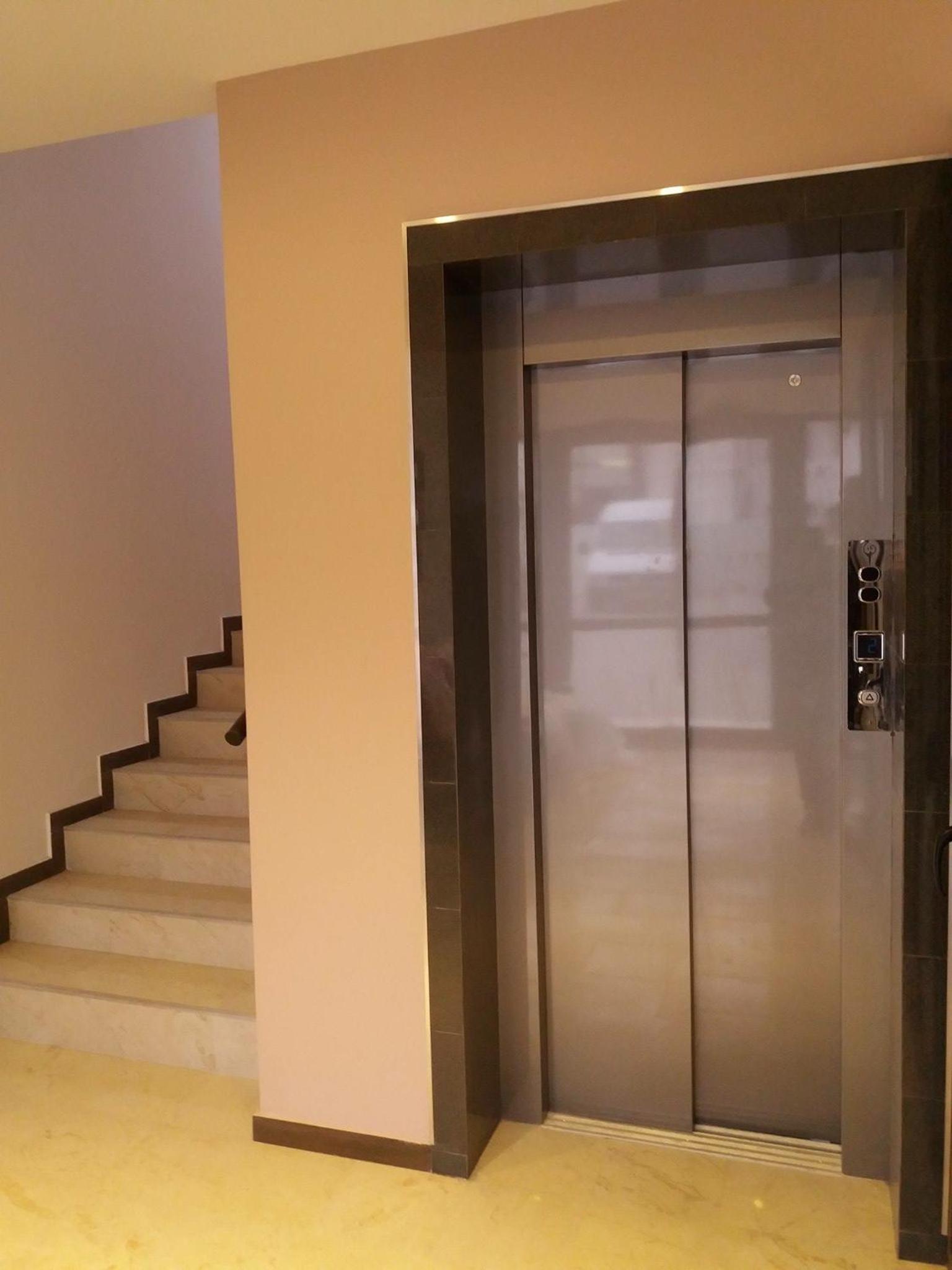 Sophia Studio view 5