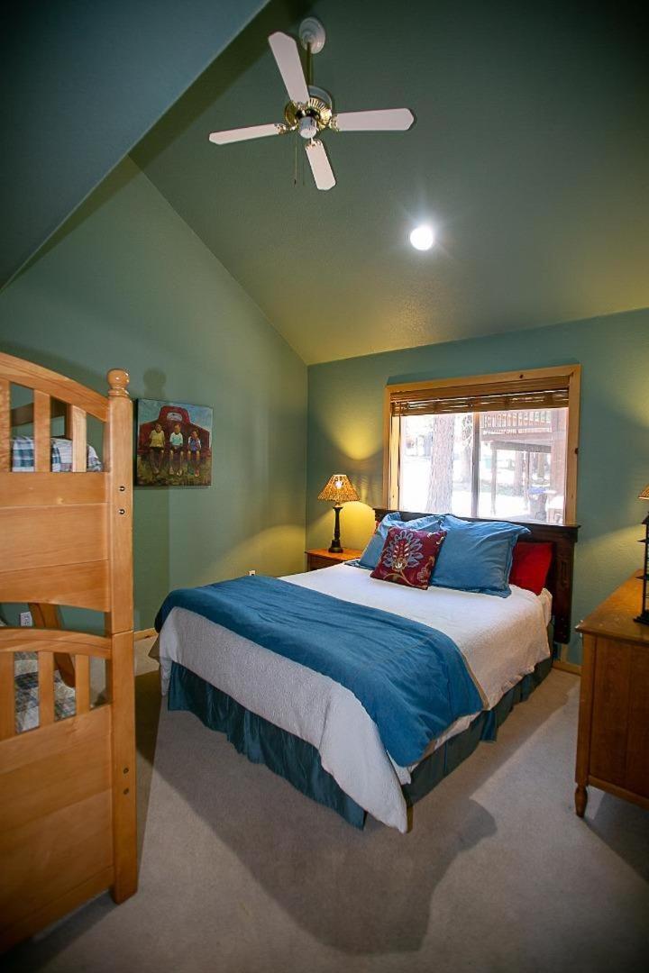 Cozy Tahoe Donner Retreat