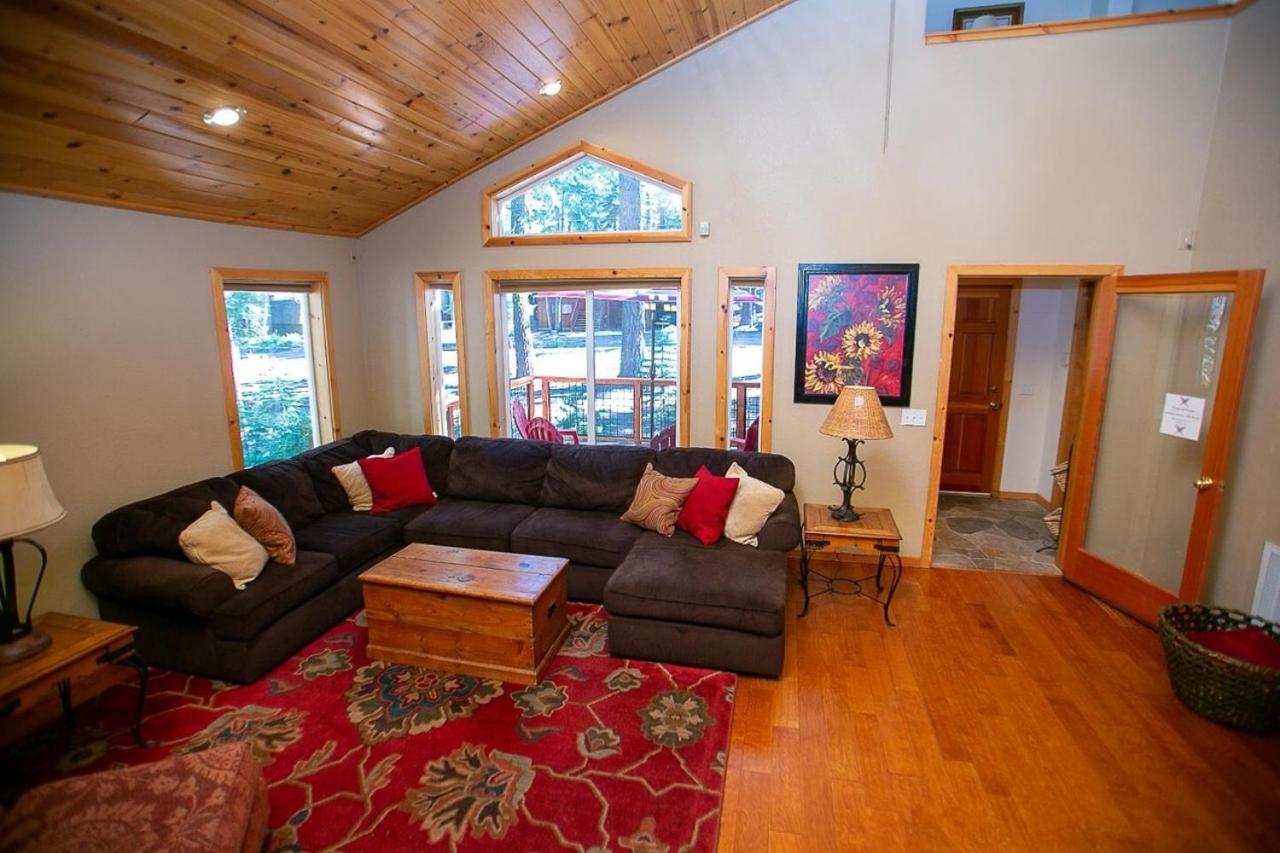 Cozy Tahoe Donner Retreat