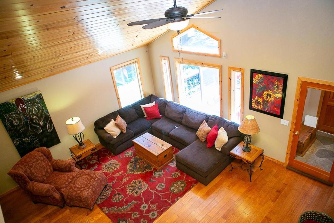Cozy Tahoe Donner Retreat