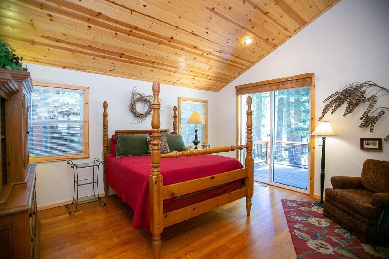 Cozy Tahoe Donner Retreat