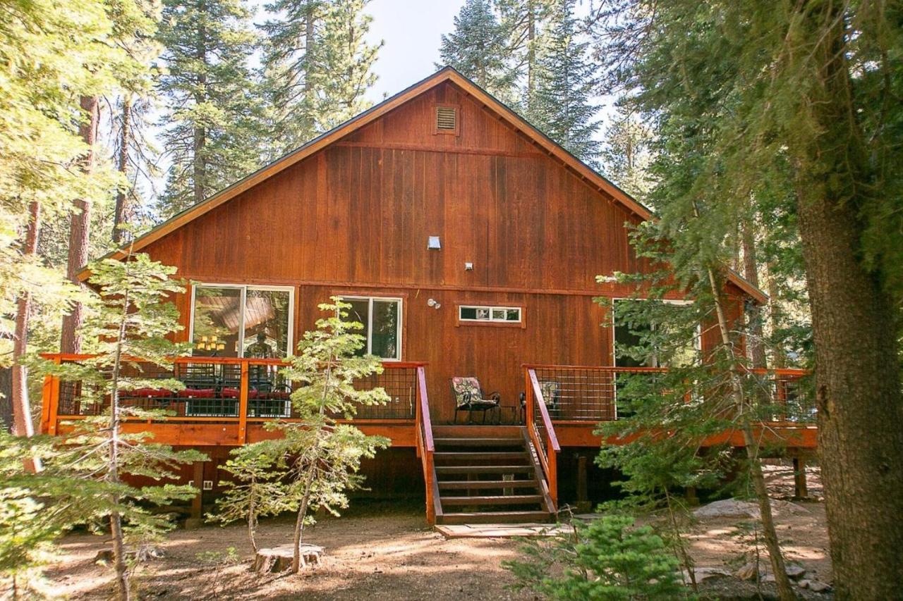 Cozy Tahoe Donner Retreat