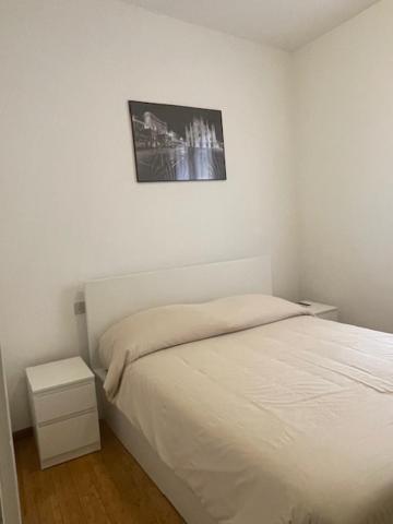 Two-room apartment San Babila Milan