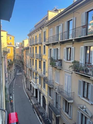 Two-room apartment San Babila Milan