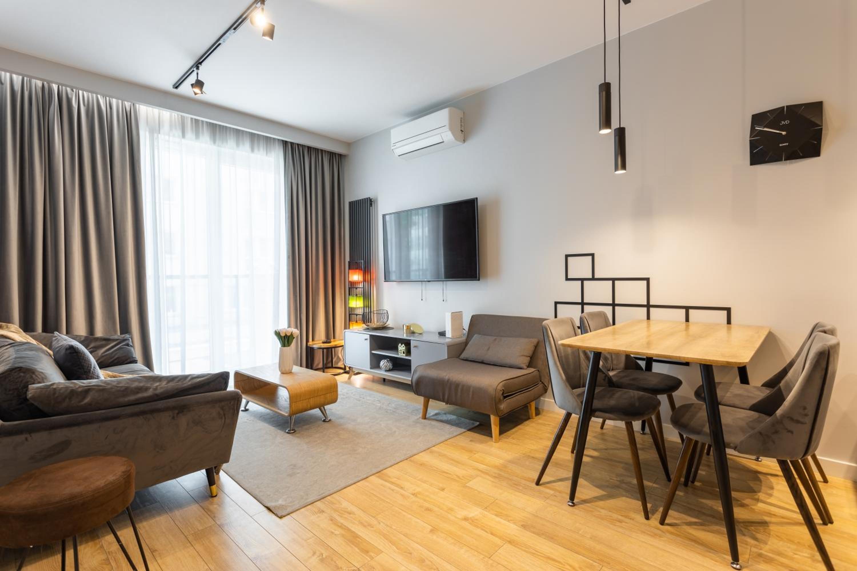 Urban Chic - Two Bedrooms Apartment - City Center - Sienna street
