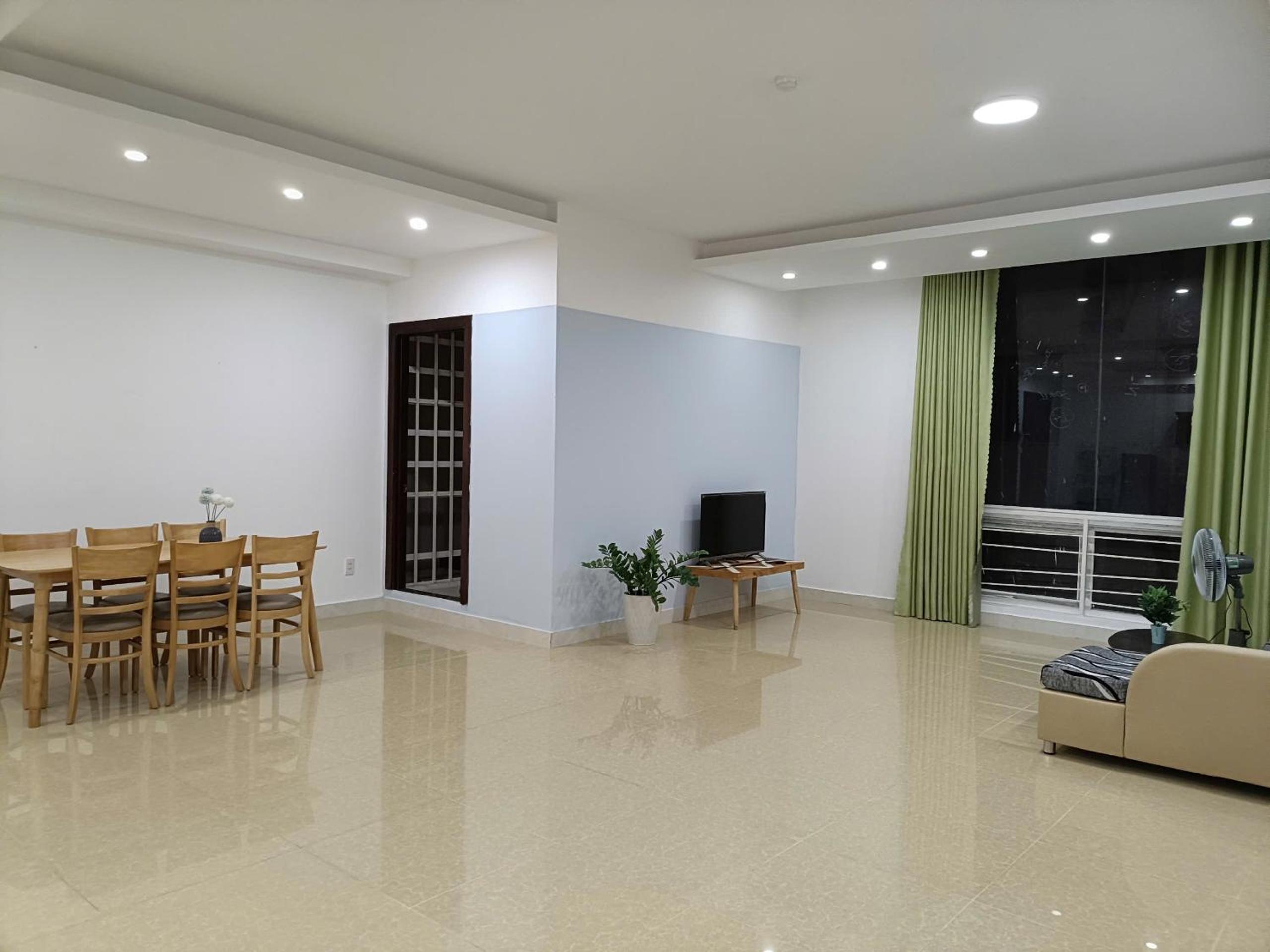 Izumi Homestay - Oasky Apartment