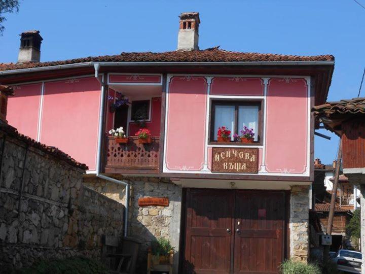 Nenchova Guest House