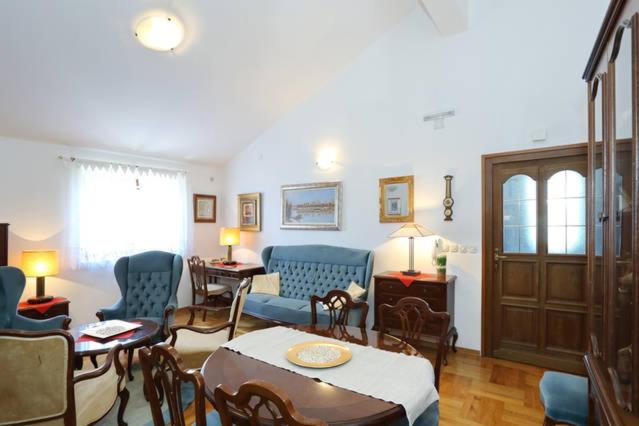 Apartment Sara