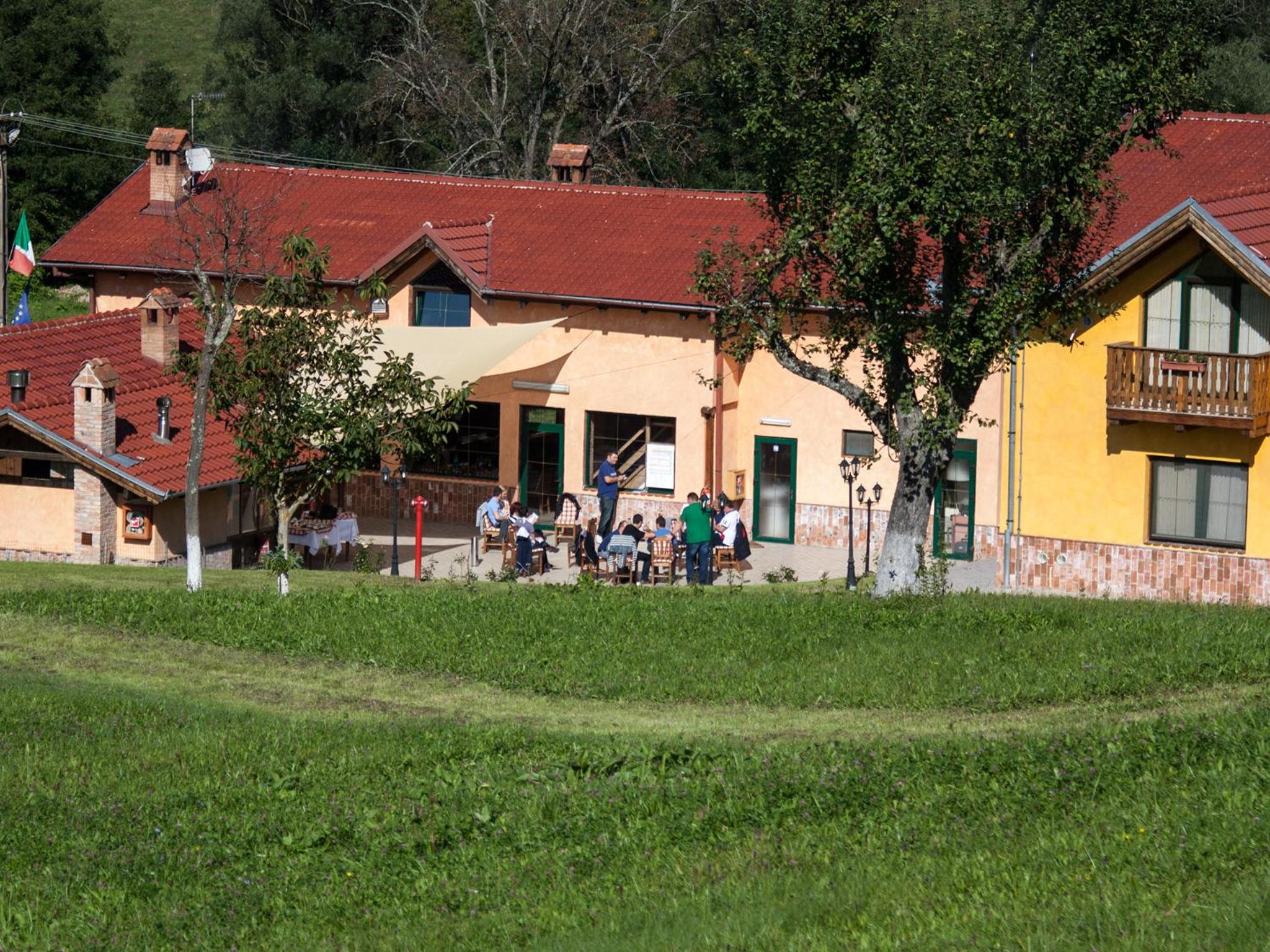 Photo 38