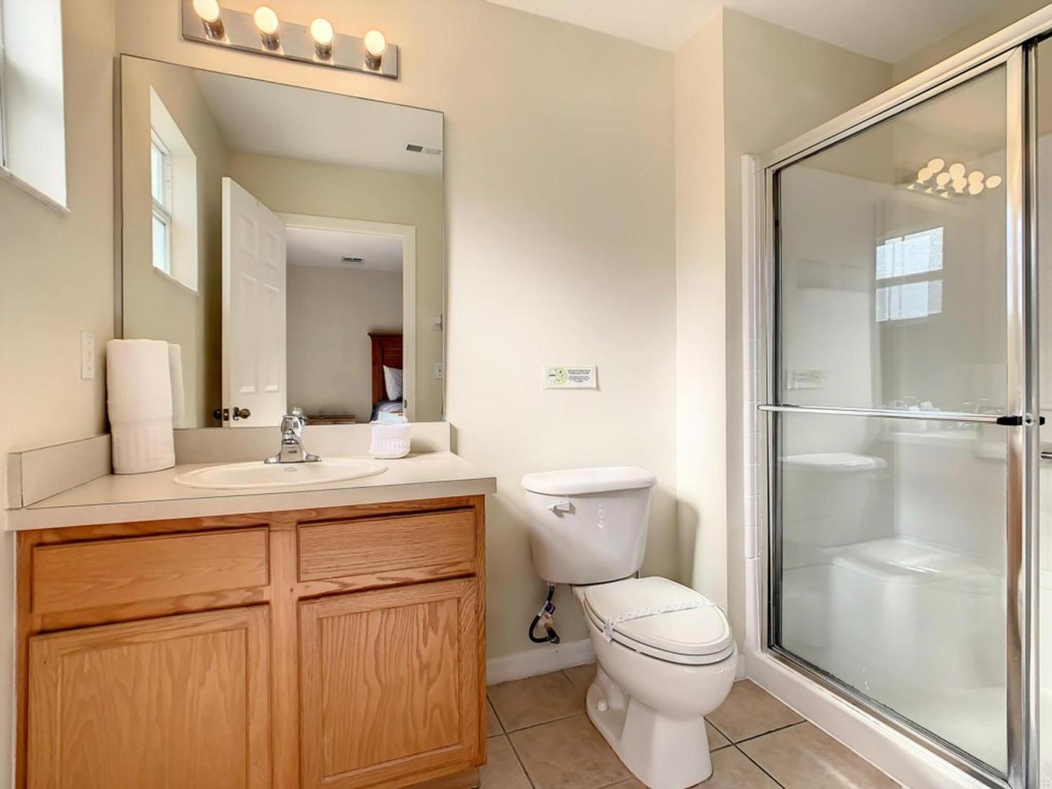 Spacious Emerald Escape - 12 Mins to Disney