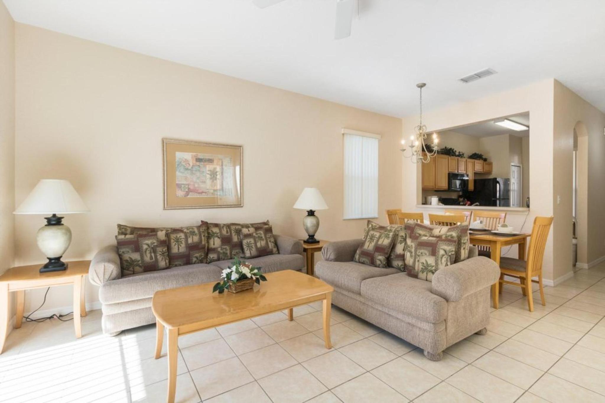Spacious Regal Oaks Retreat - Steps to the Pool