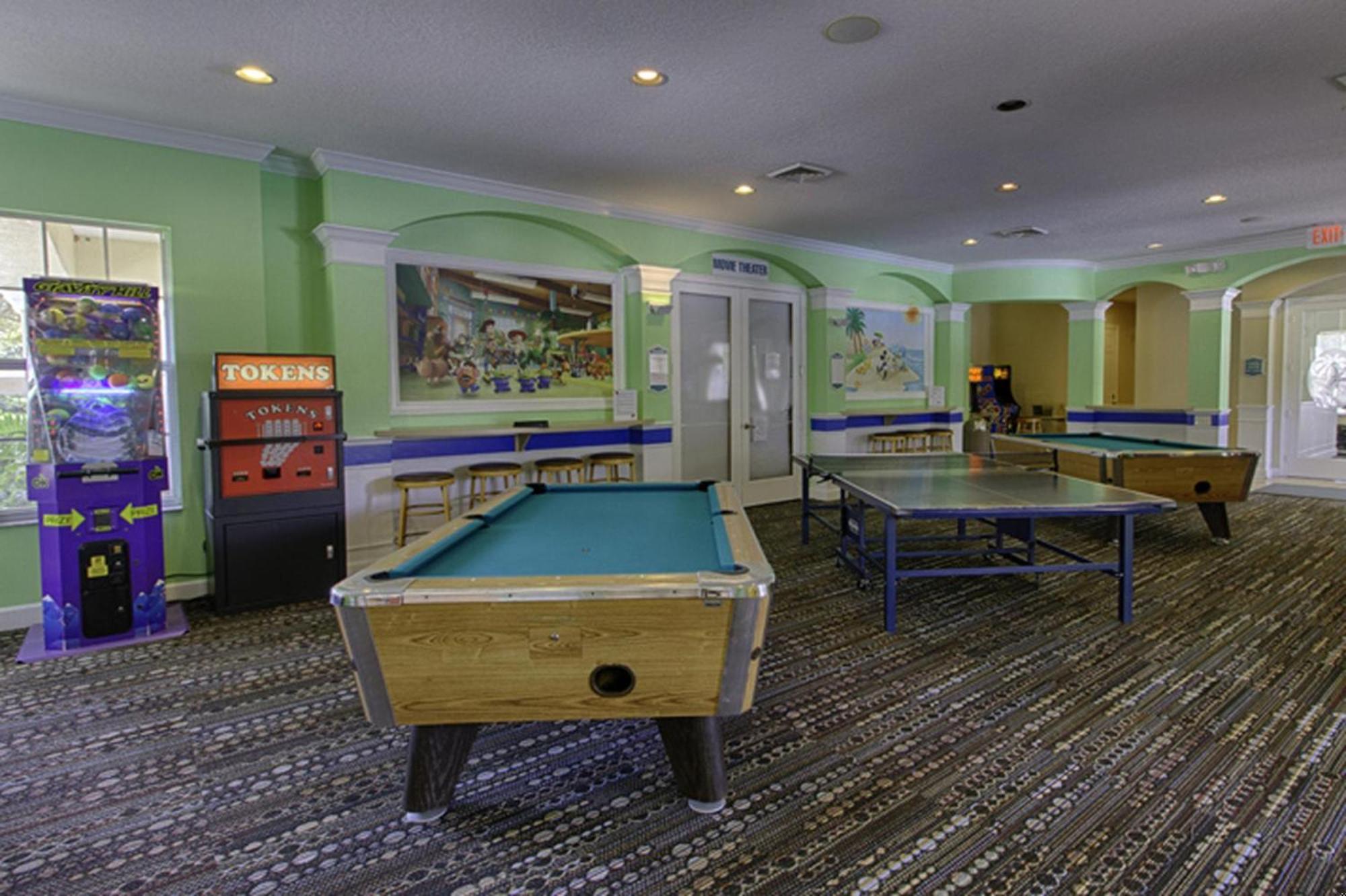 Spacious Windsor Palms Retreat - 11 Min to Disney