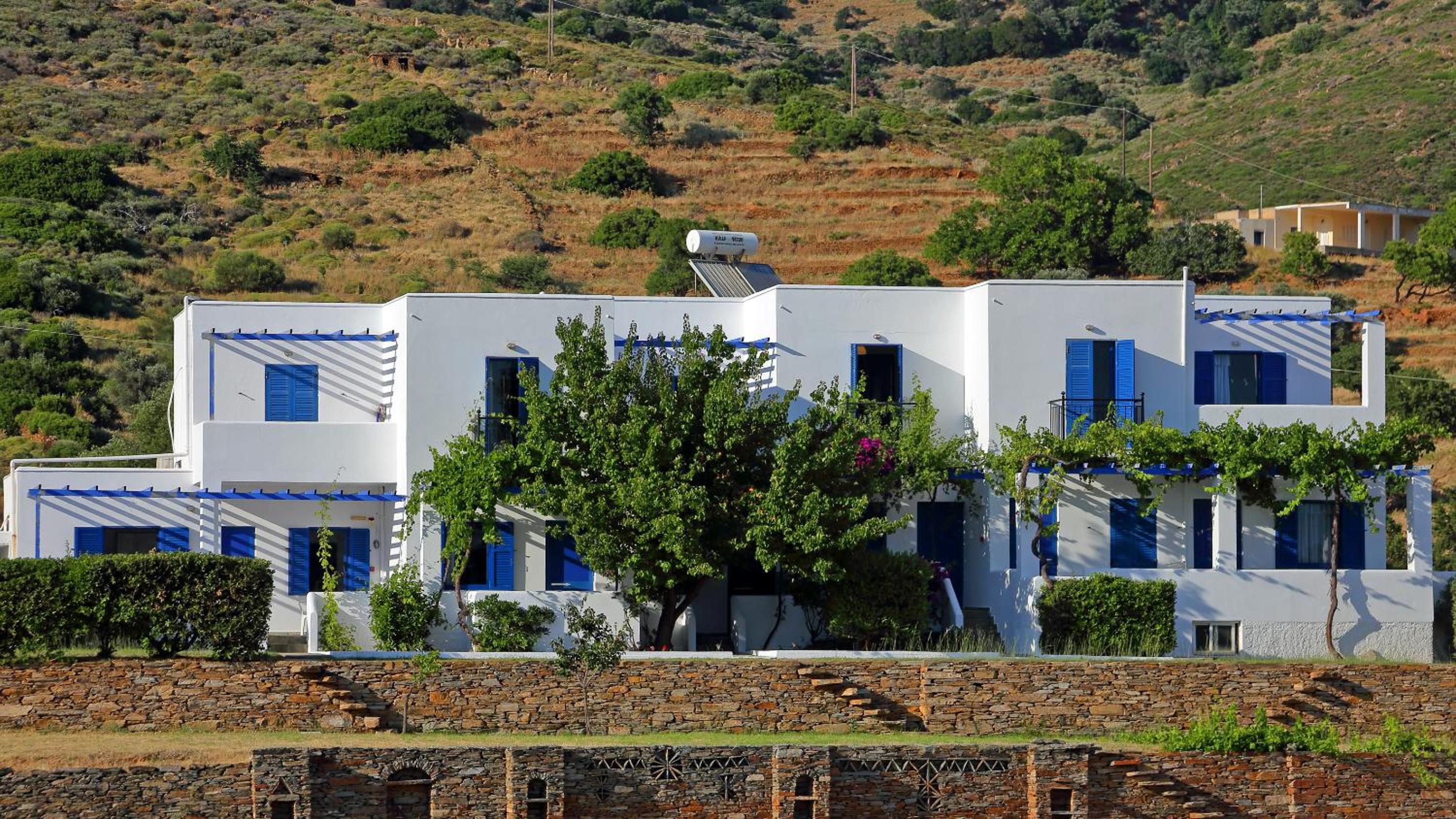 Spanos Apartments - Andros