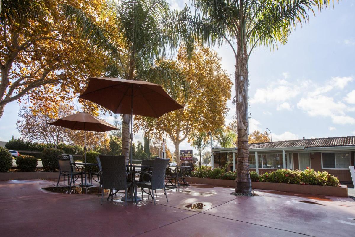 outdoor BBQ area