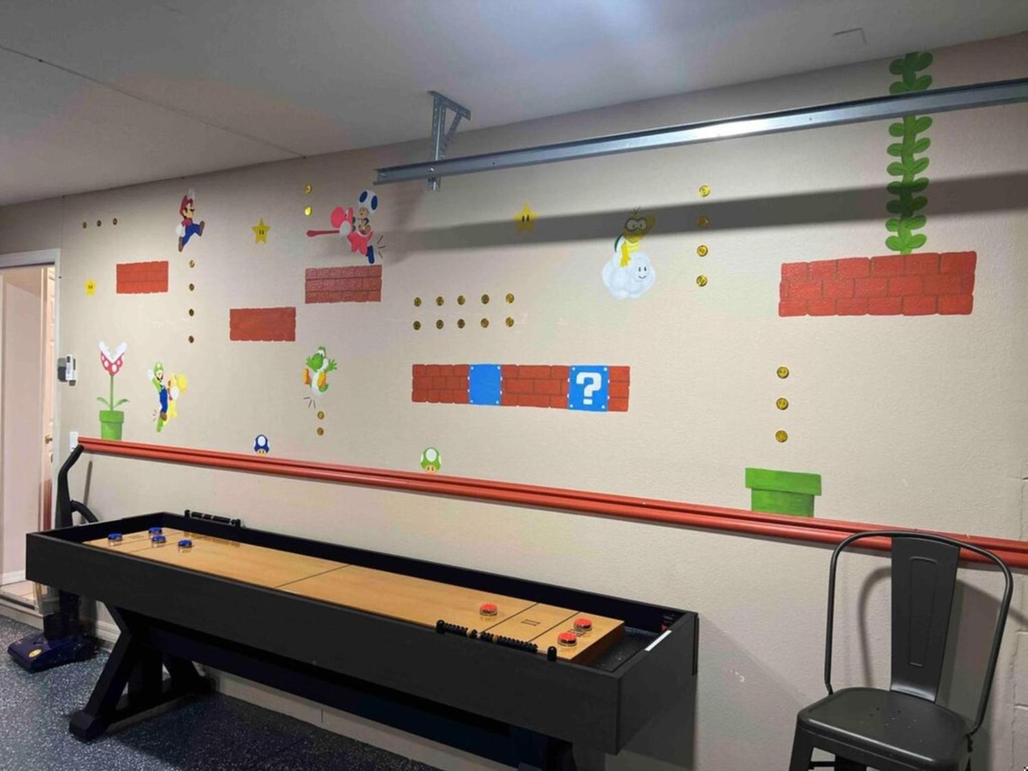 Super Mario Hideaway - Pool, Spa, Game Room Fun!