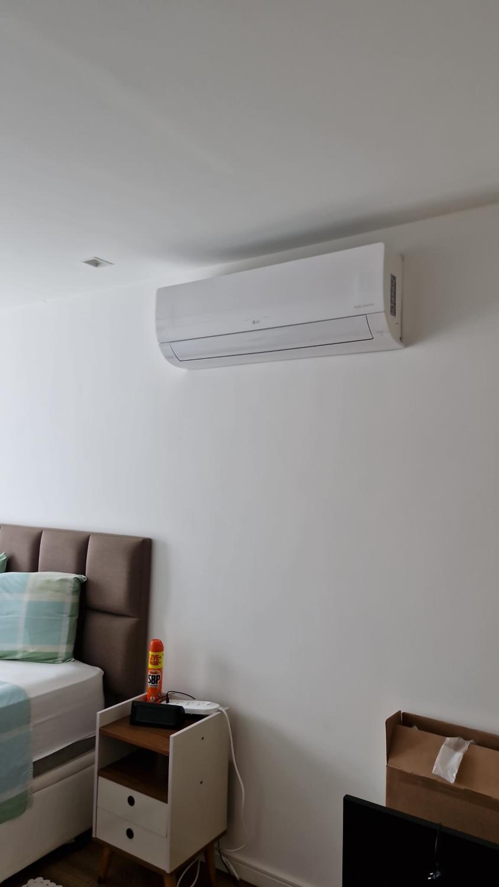 Suíte tripla com vista piscina em casa familiar de luxo em Itaipu