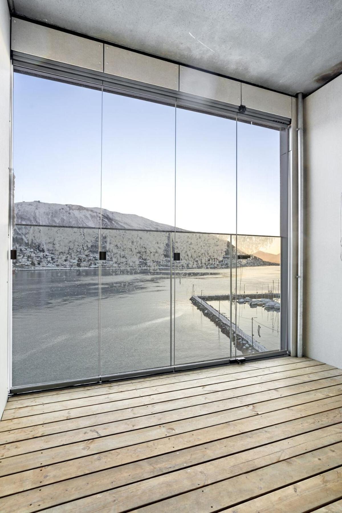 Arctic Panorama Apartment