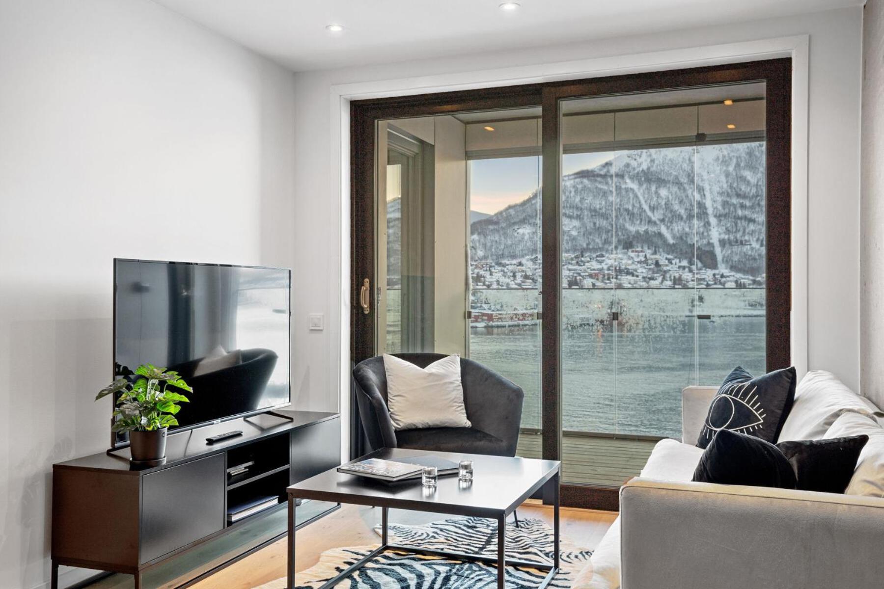 Arctic Panorama Apartment