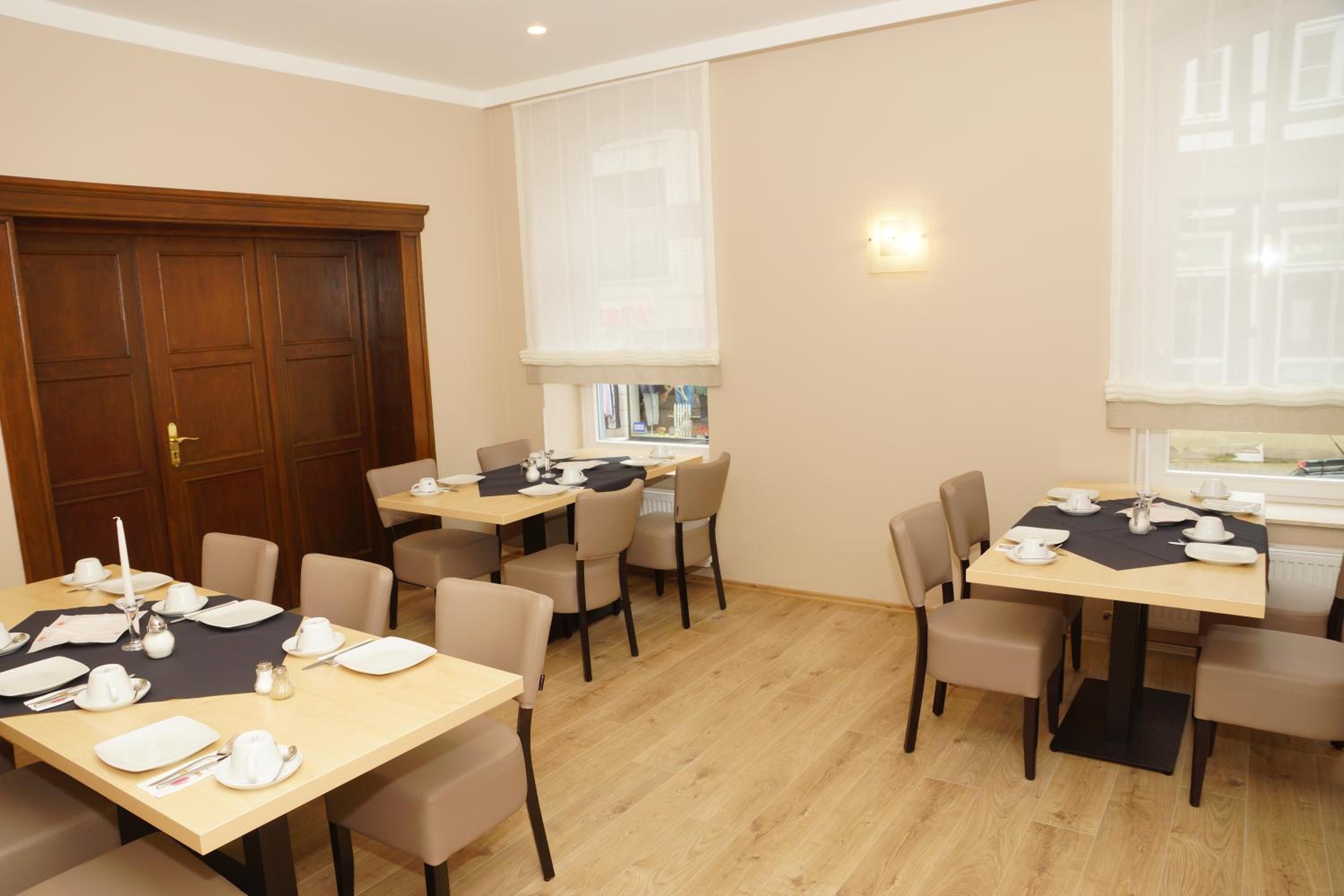 Hotel Deutsches Haus - Property Image 8