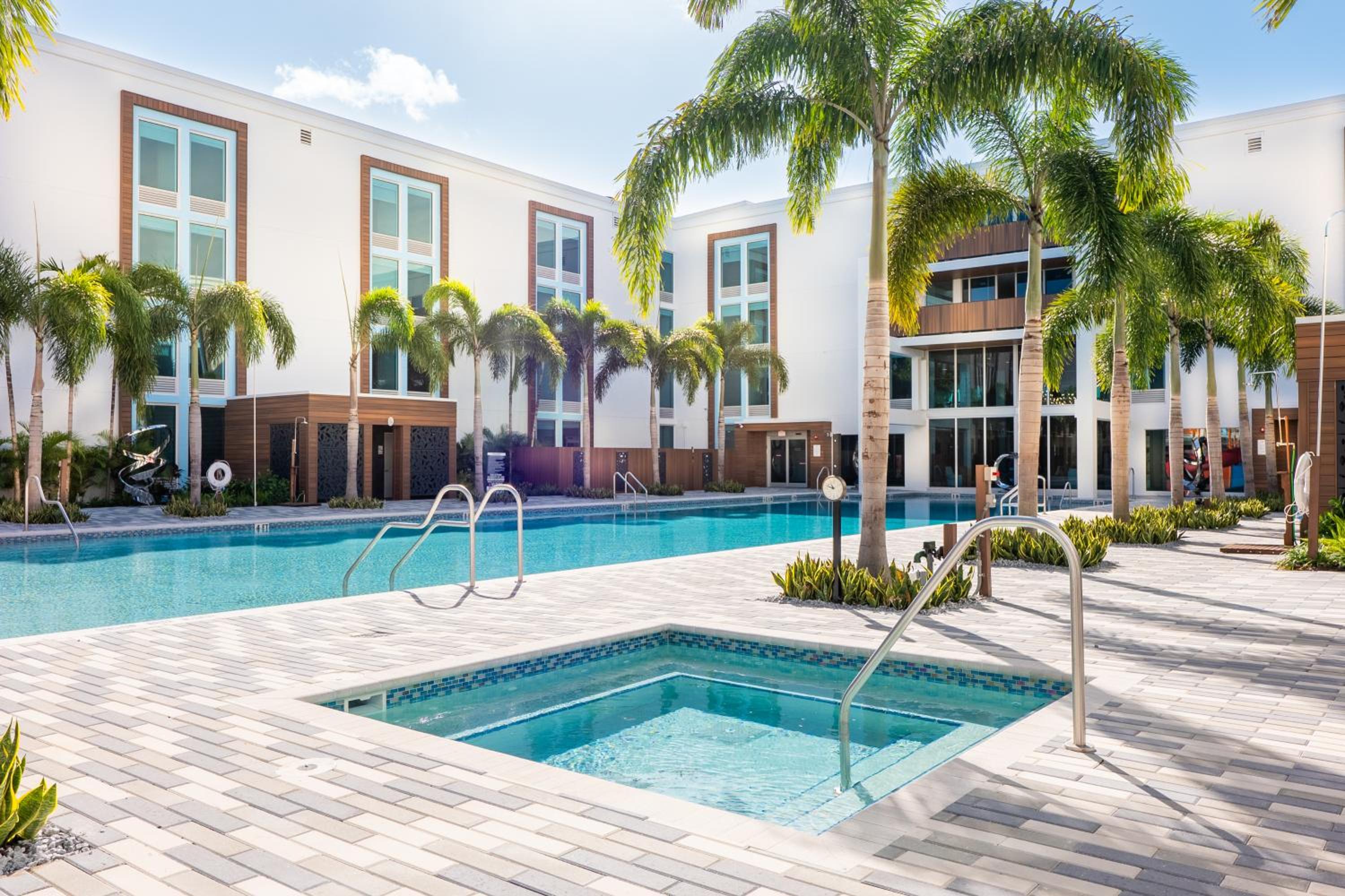 Kompose Boutique Resort @ Theme Parks