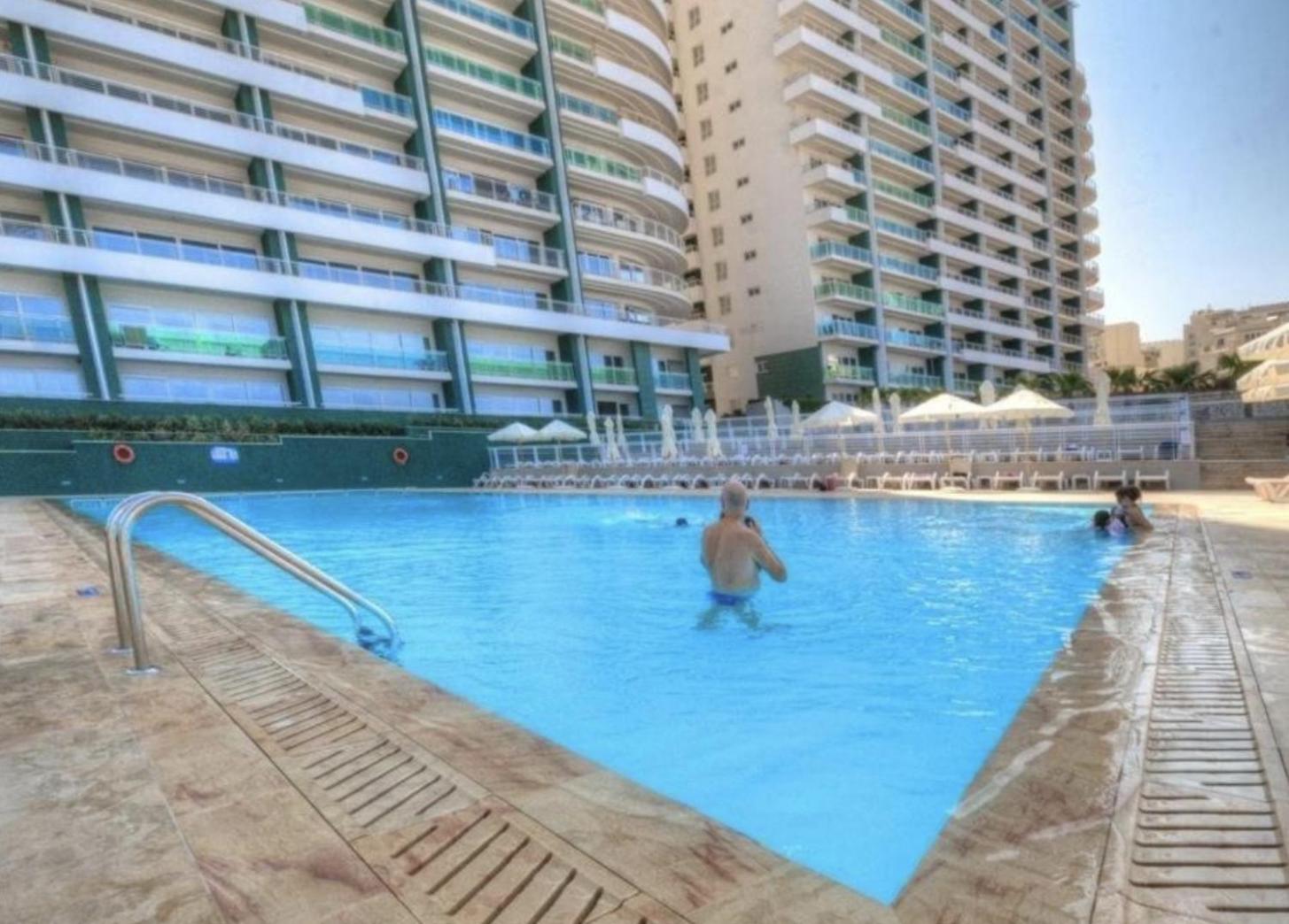 102 Seafront 3Bed Sliema with pool by Homely