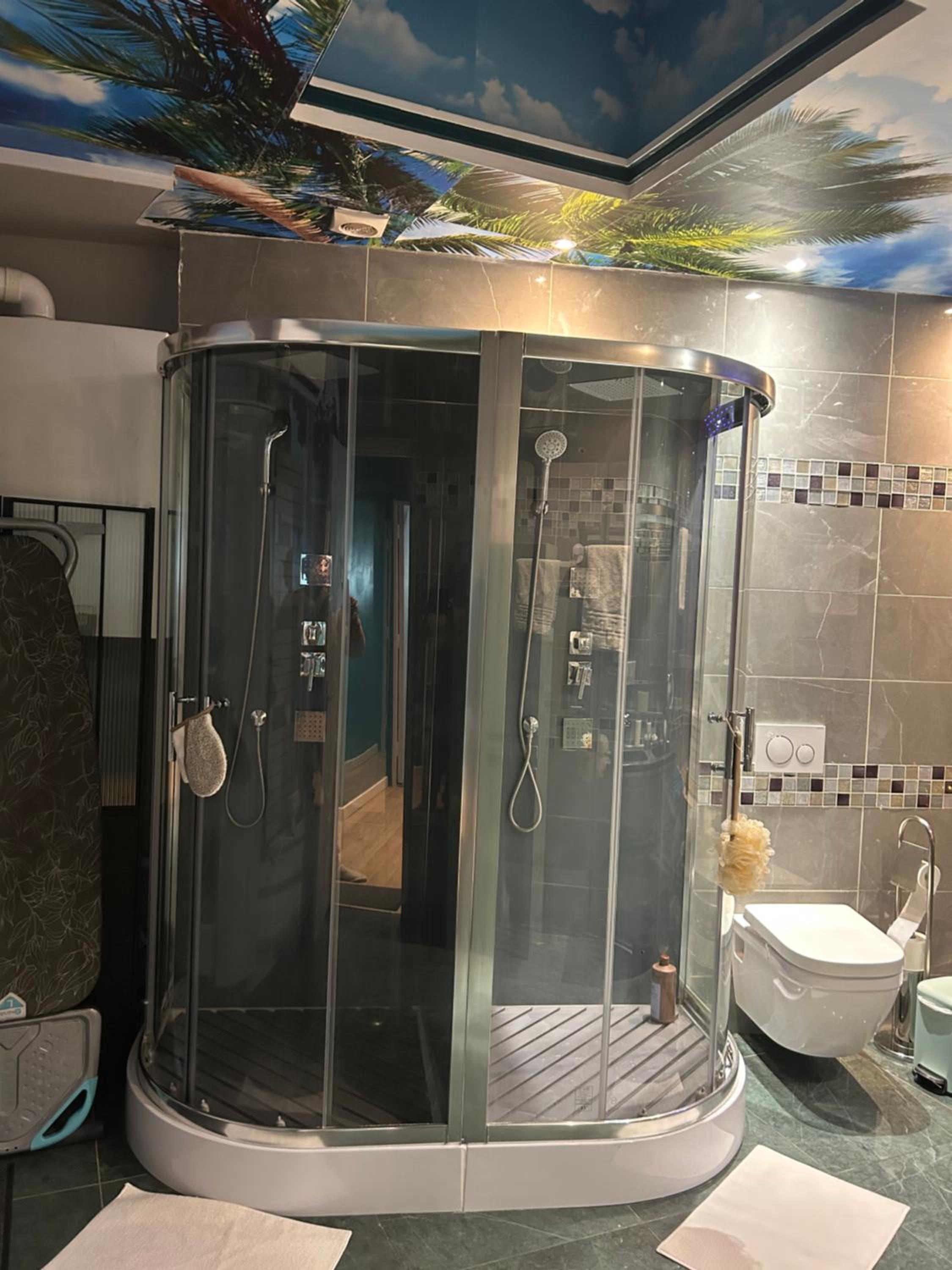 Villa Maxonale près de Paris avec Piscine Chauffée, Sauna et Jacuzzi