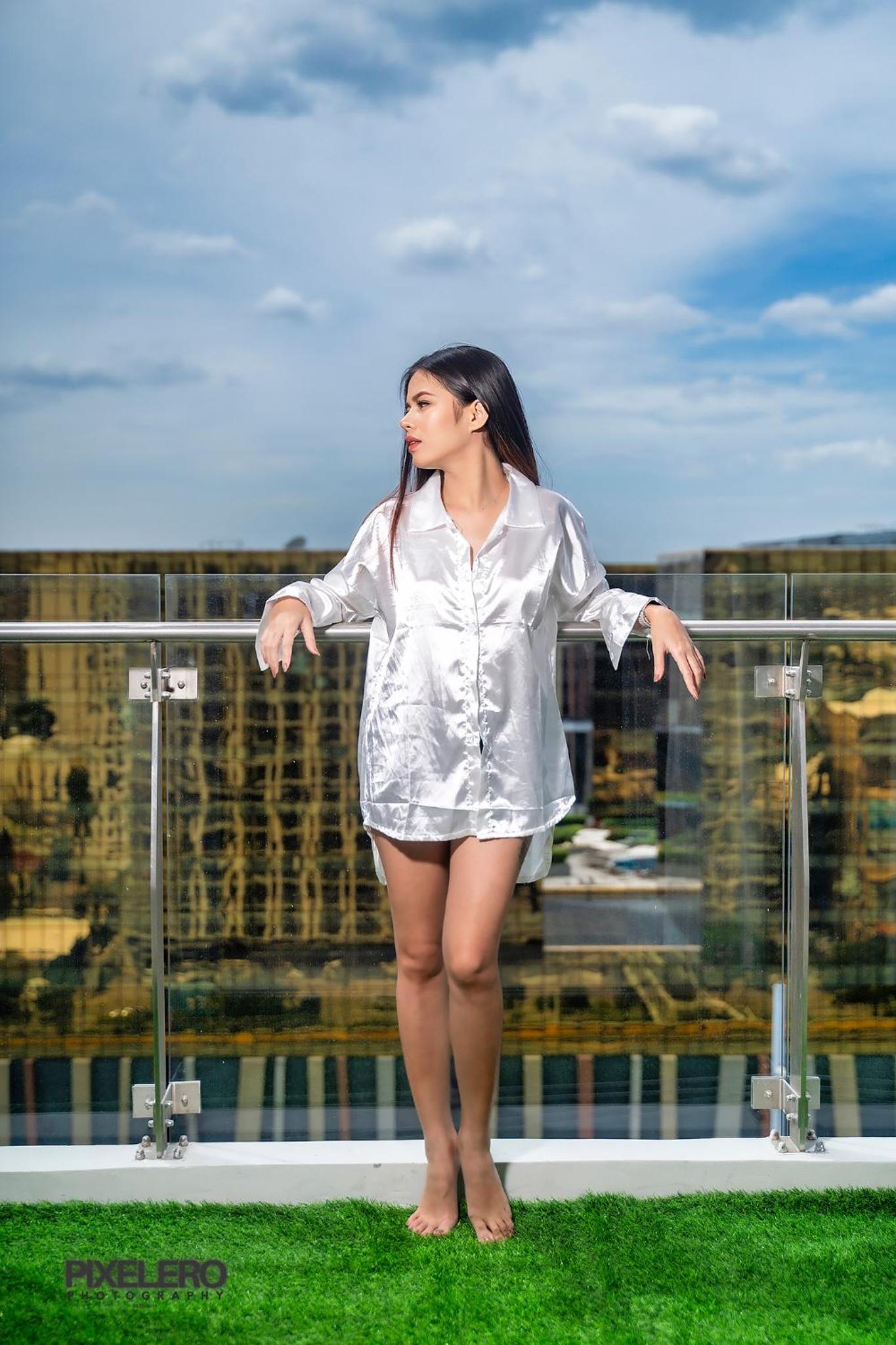 Spacious 2BR Apartment Hotel near City of Dreams, Airport, MOA, Okada, Ayala Malls, and Solaire Casino with free 5 pool access