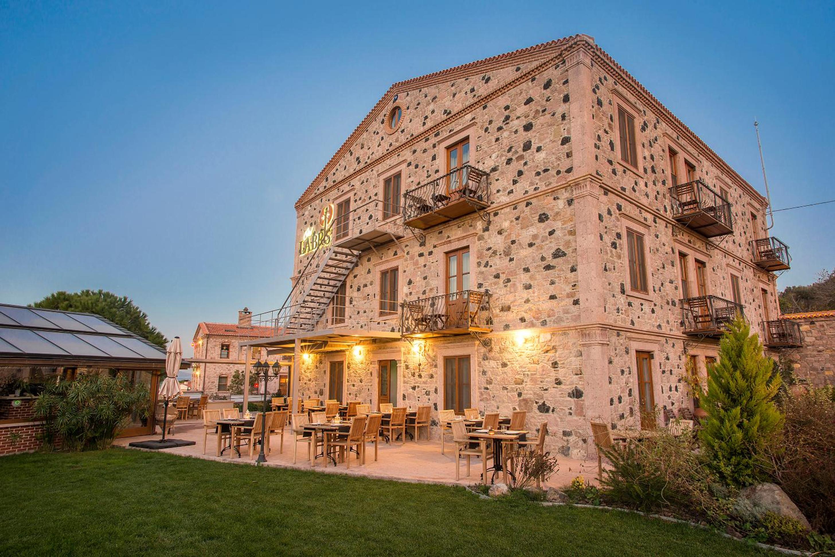 Hotel Cunda Labris Hotel - Image 1