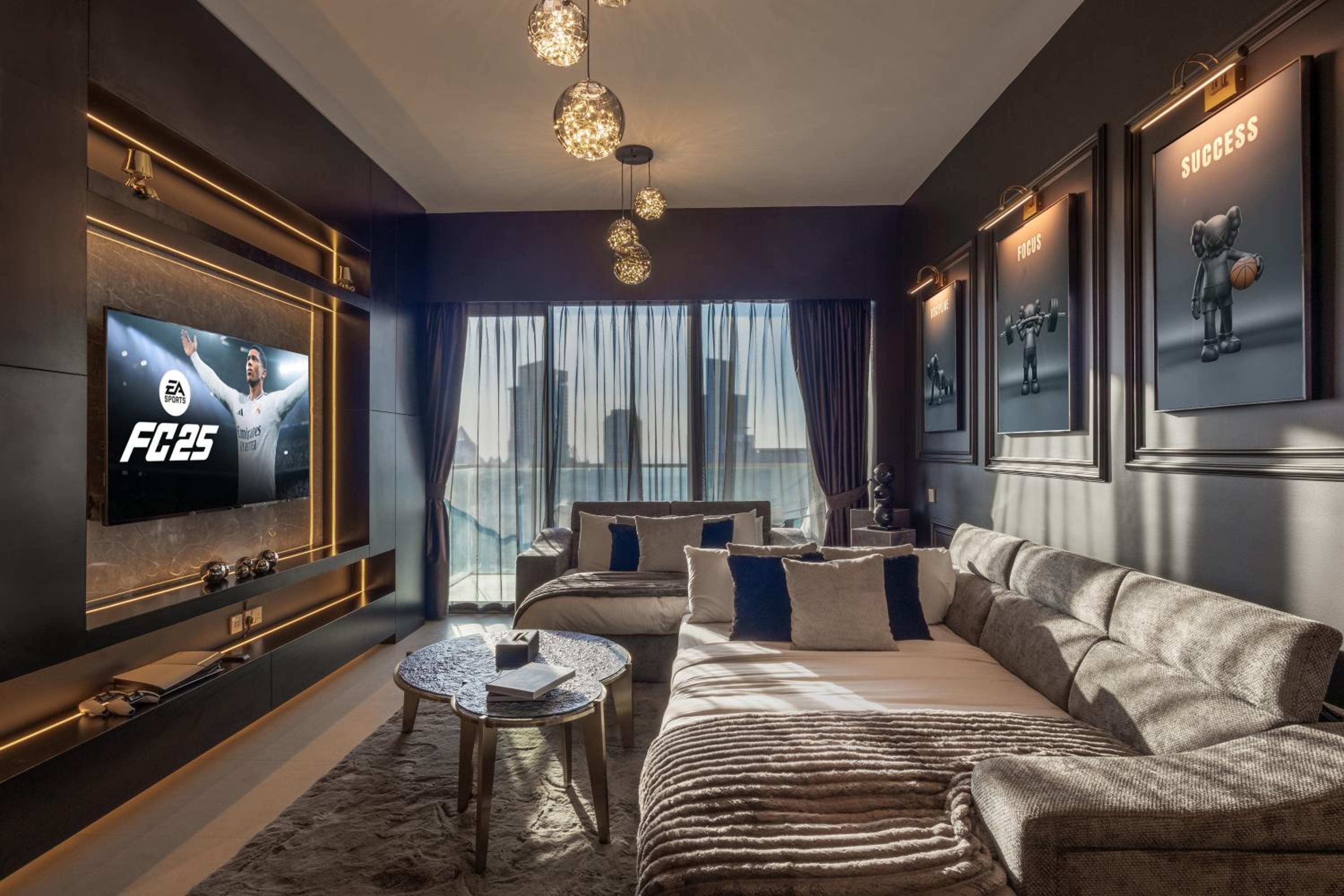 Brand New LUXE Downtown Dubai 46th Floor