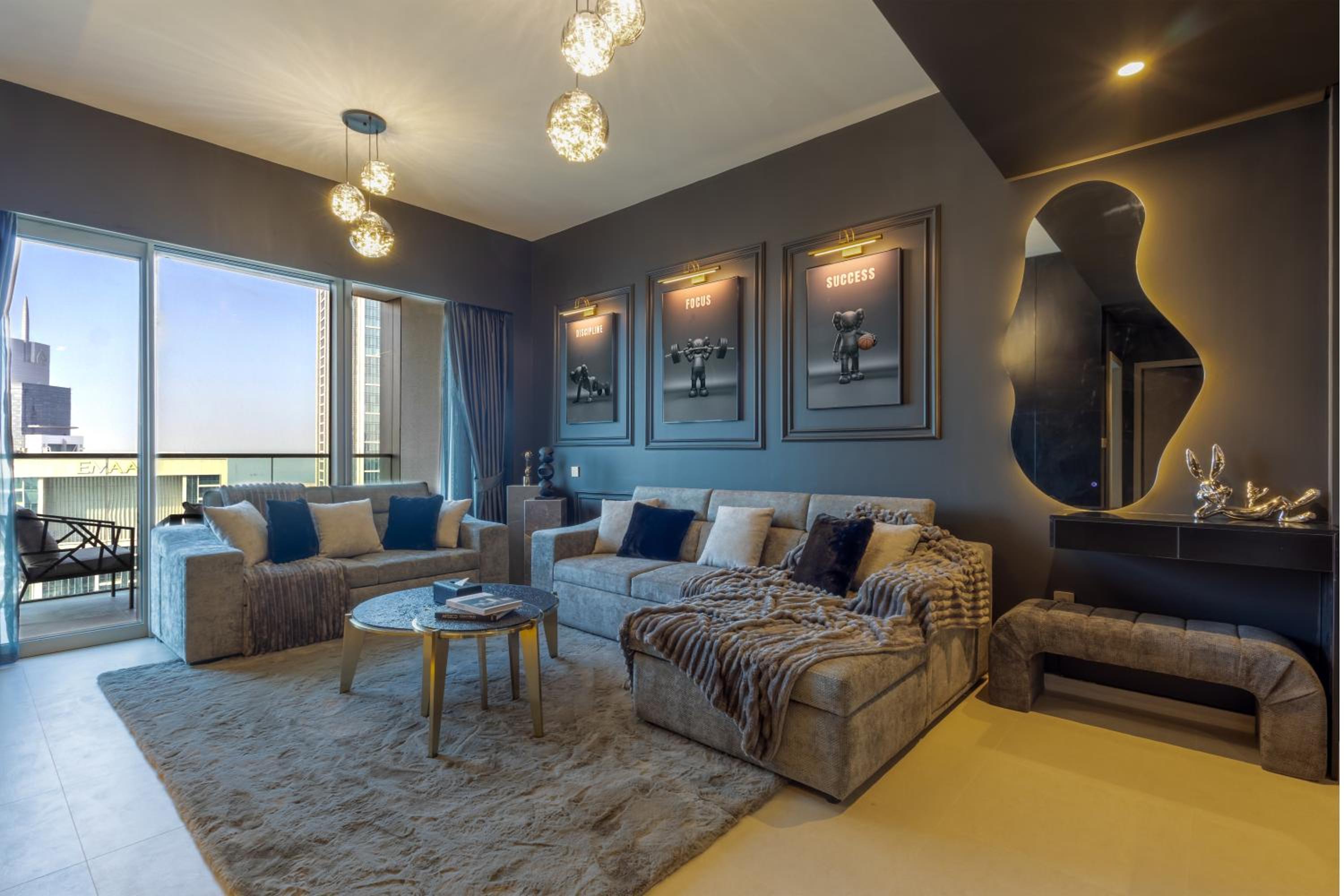 Brand New LUXE Downtown Dubai 46th Floor