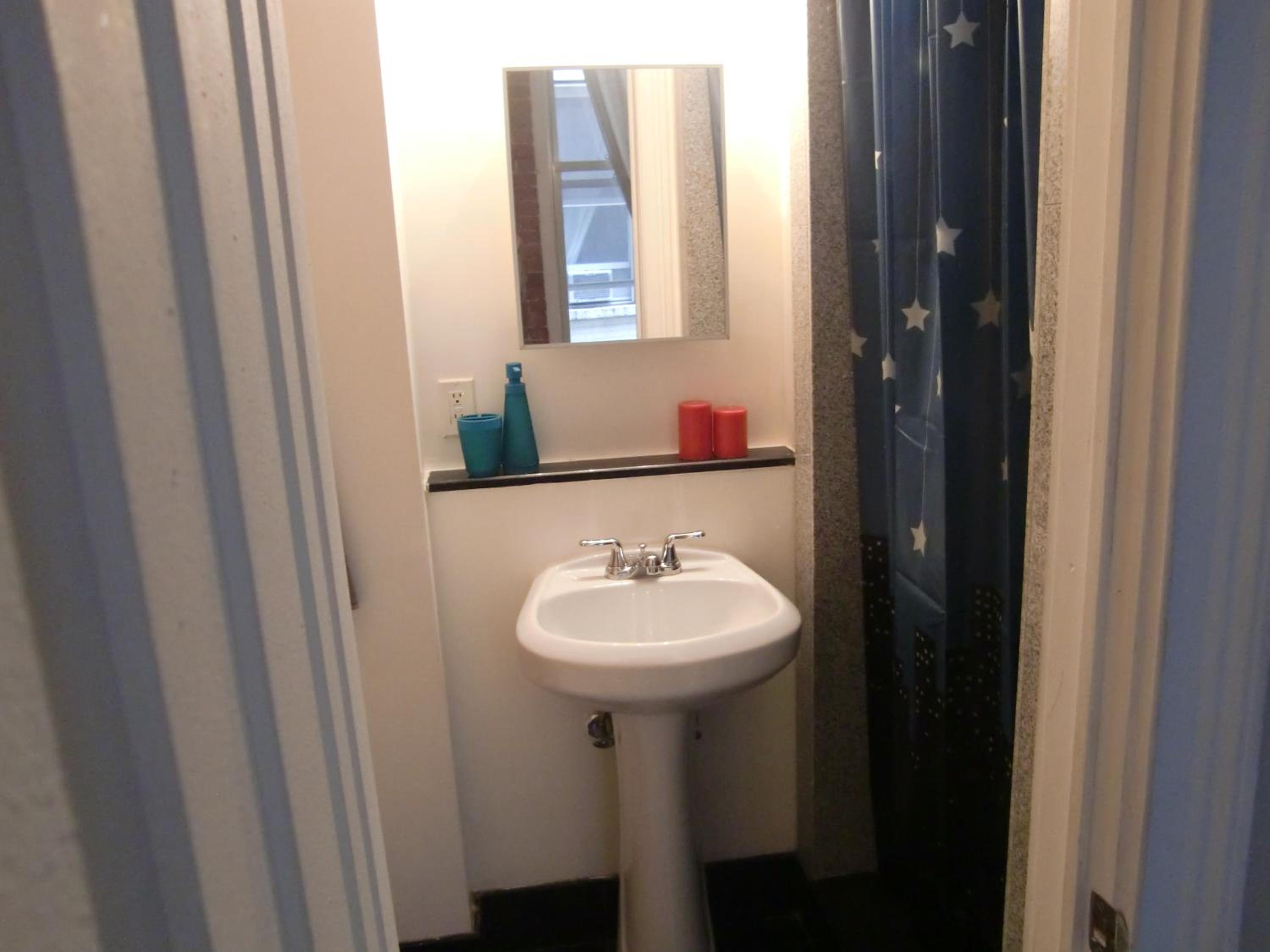 Studios Midtown Manhattan