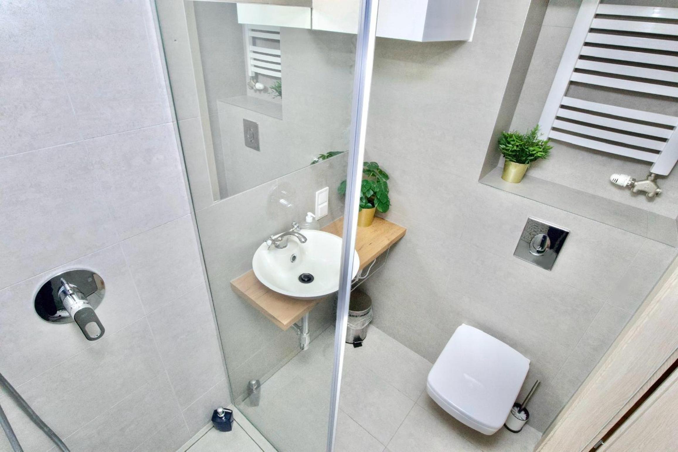 Ice Apartments