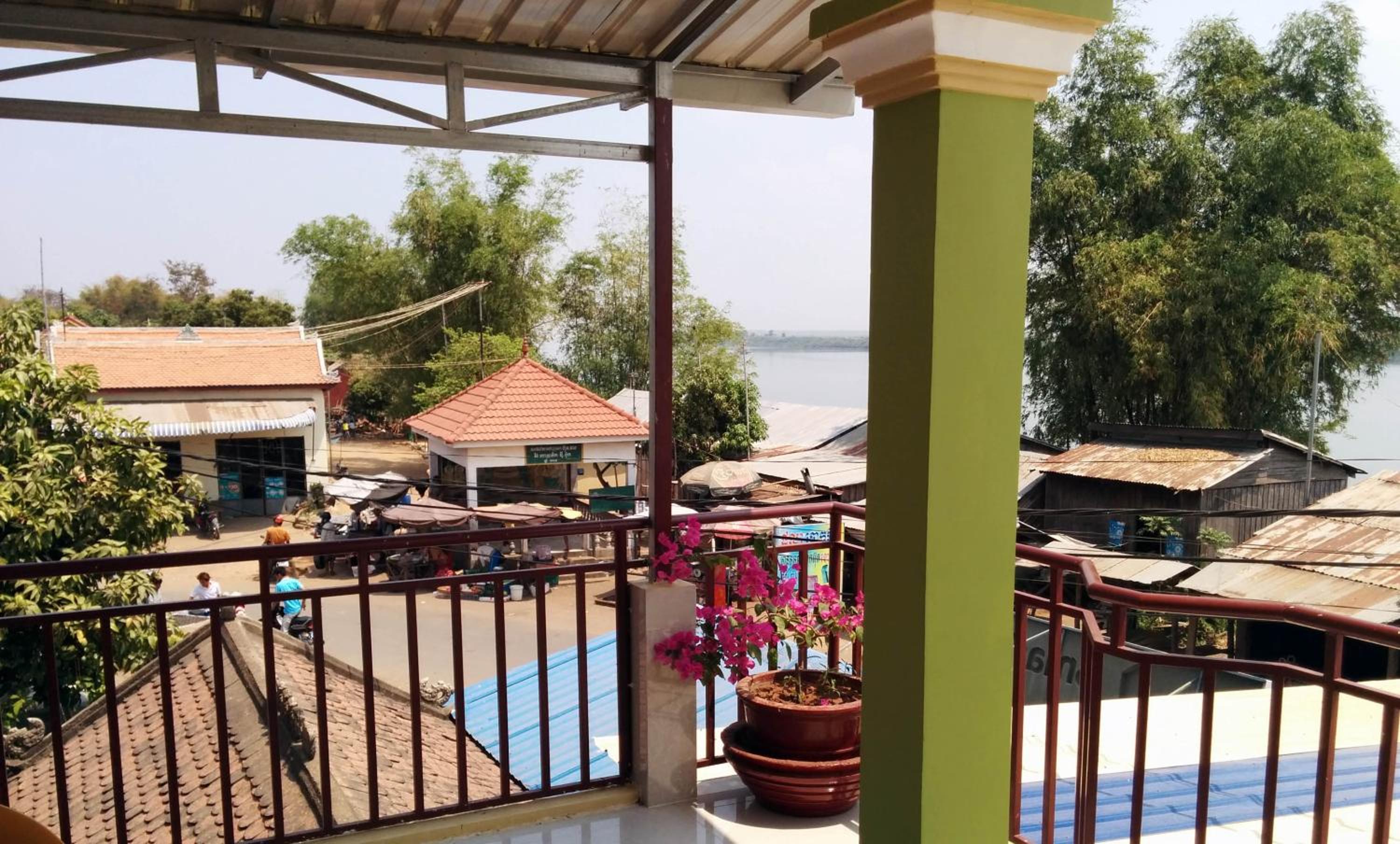 Phalla Riverside