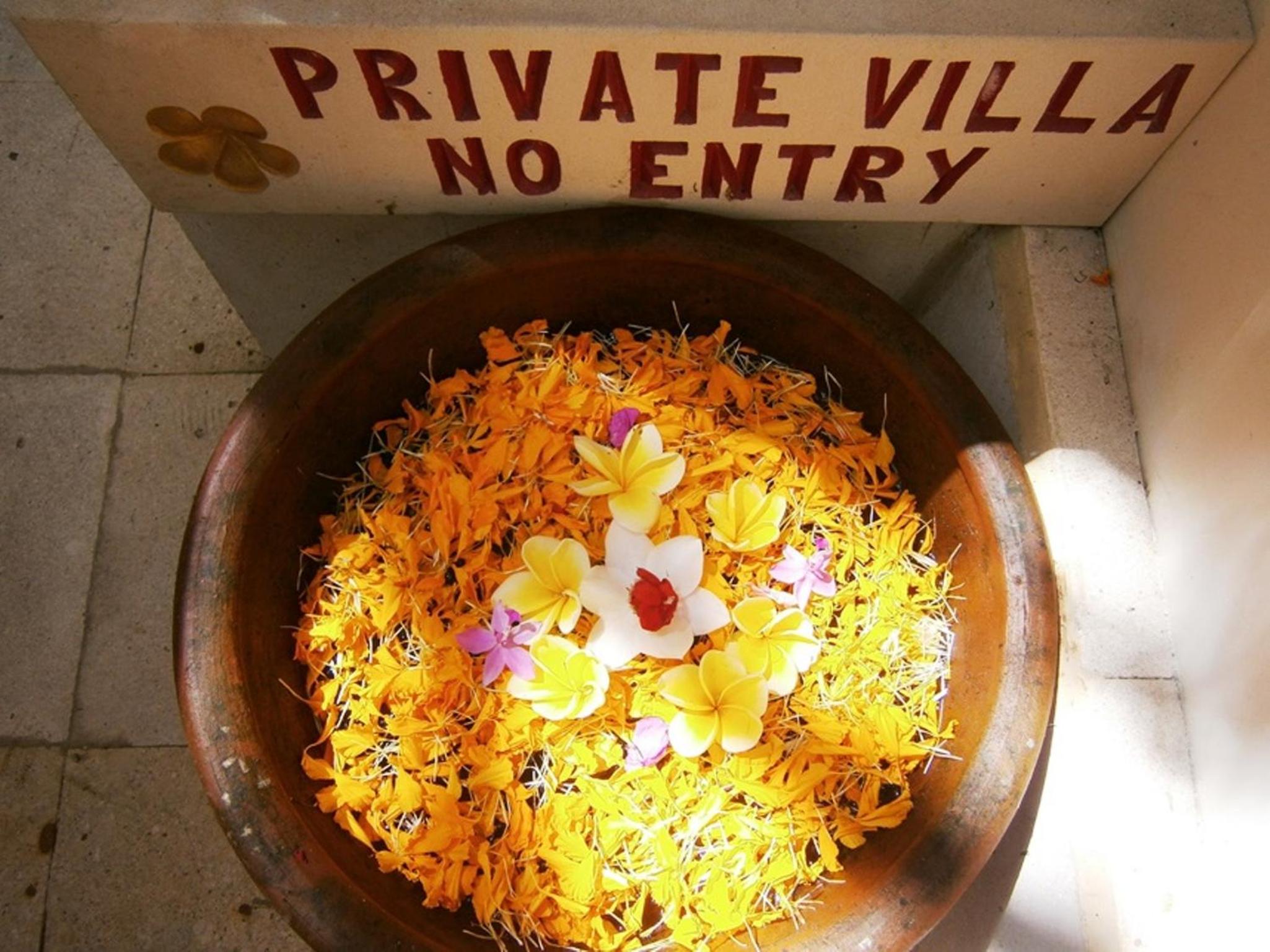 Sama's Cottages and Villas