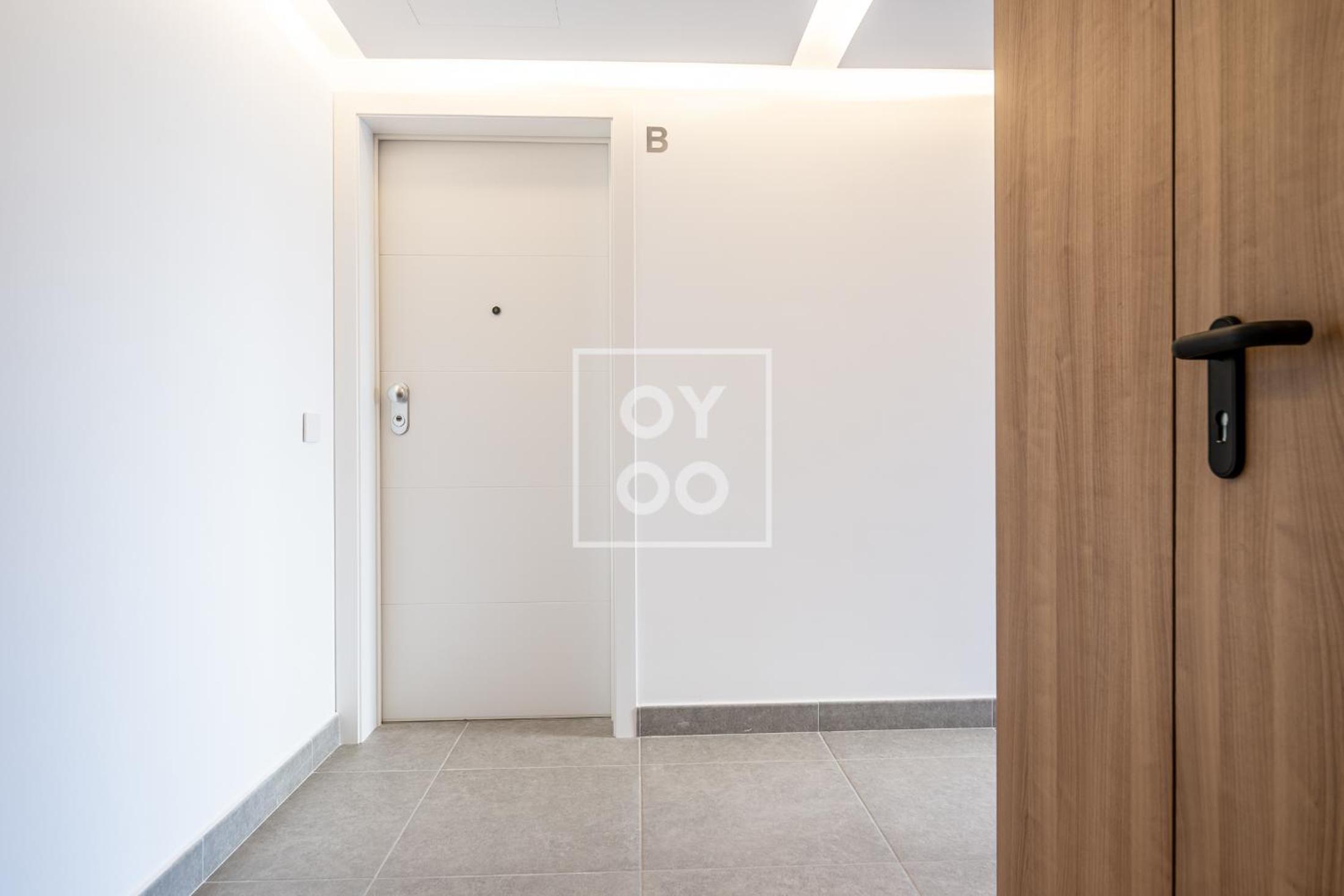 Infinity Blue groundfloor apt, beachfront, heated pool - by OYOOSTAYS