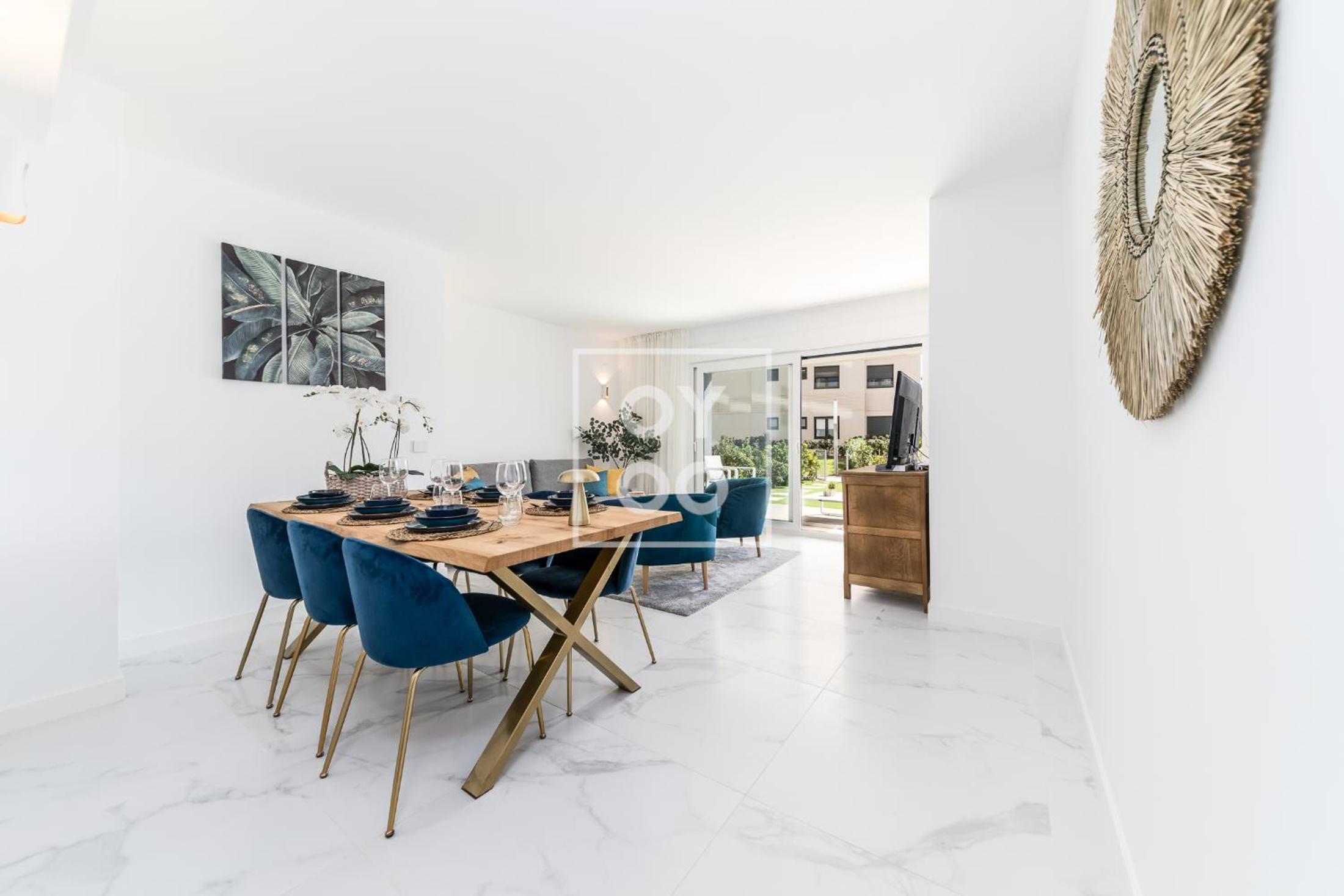 Infinity Blue groundfloor apt, beachfront, heated pool - by OYOOSTAYS