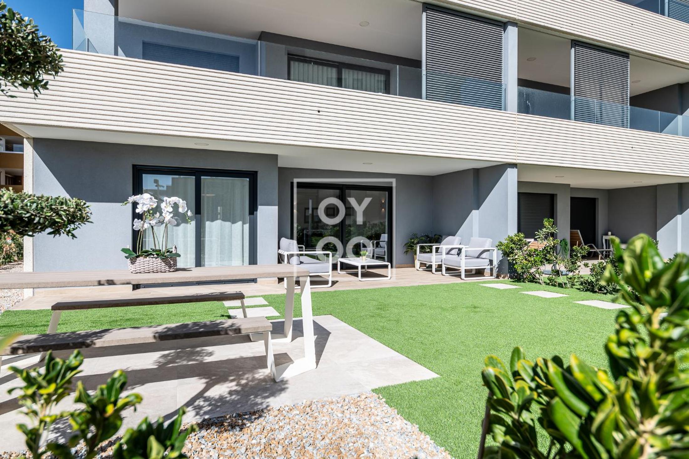 Infinity Blue groundfloor apt, beachfront, heated pool - by OYOOSTAYS