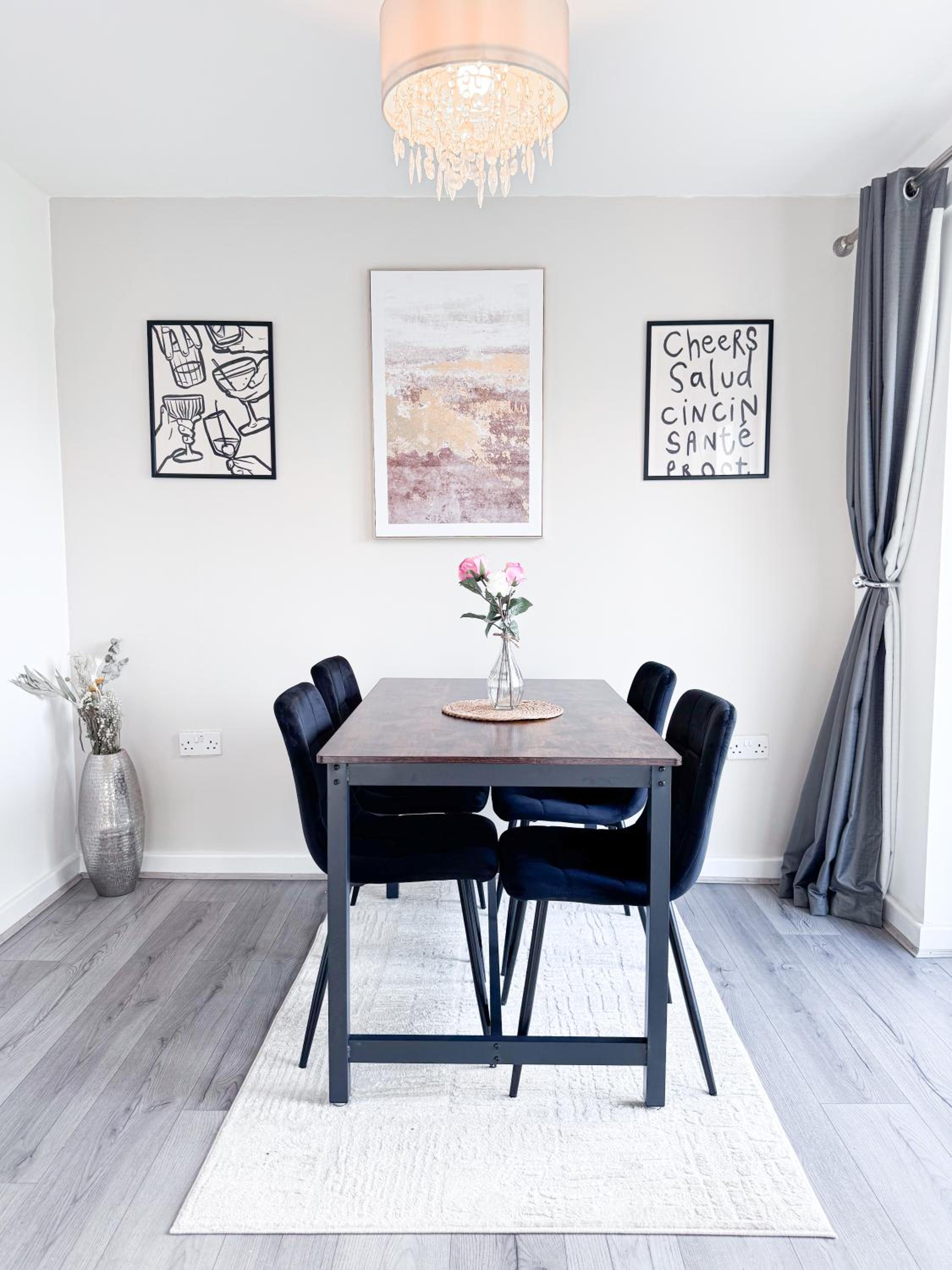 Lokfu Garden By Furnished Accommodation 3 Bedroom House Free Parking Perfect For Contractors and Families