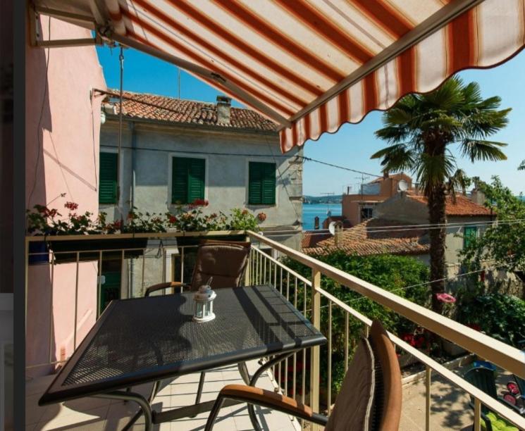 Sea View House