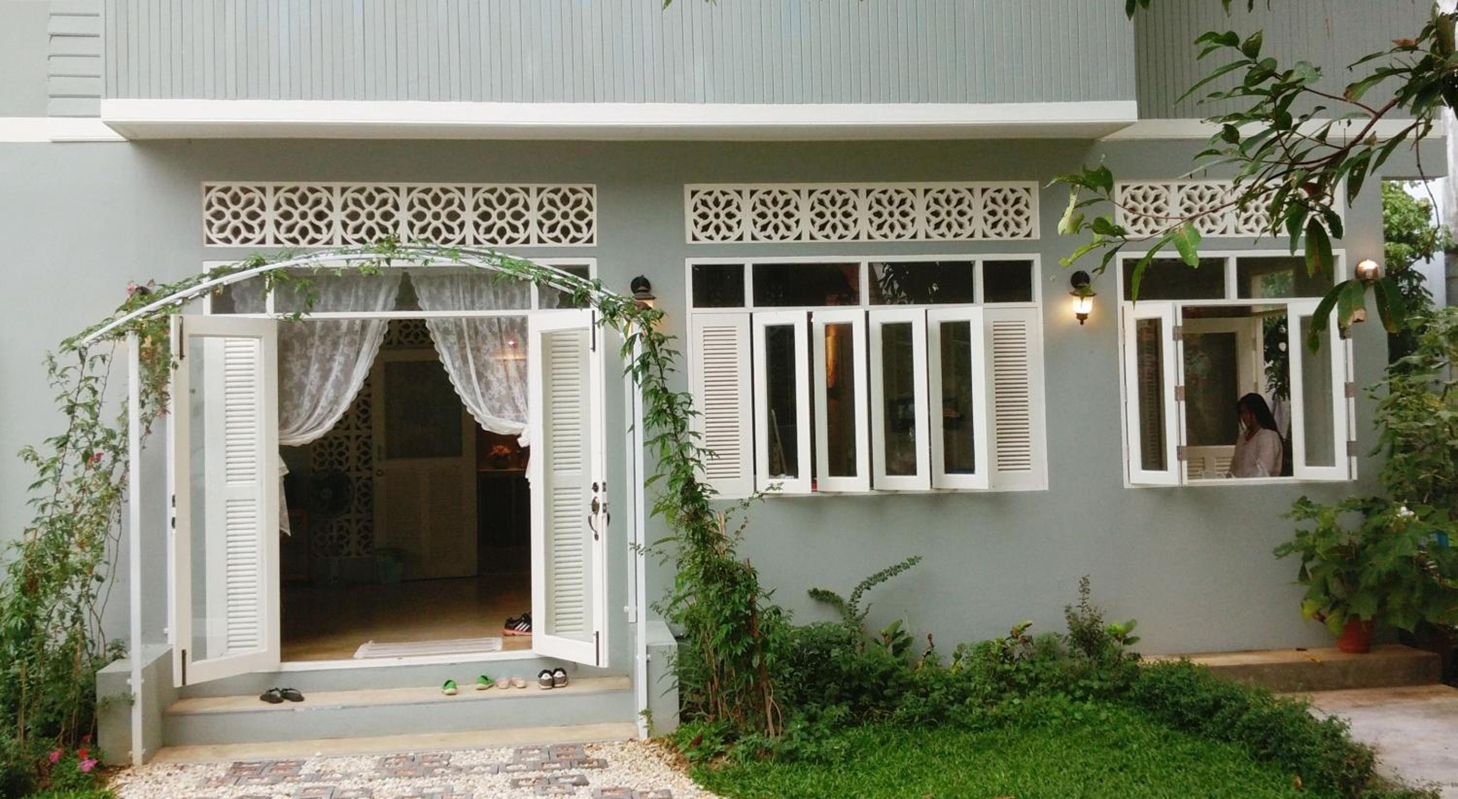 Lada House