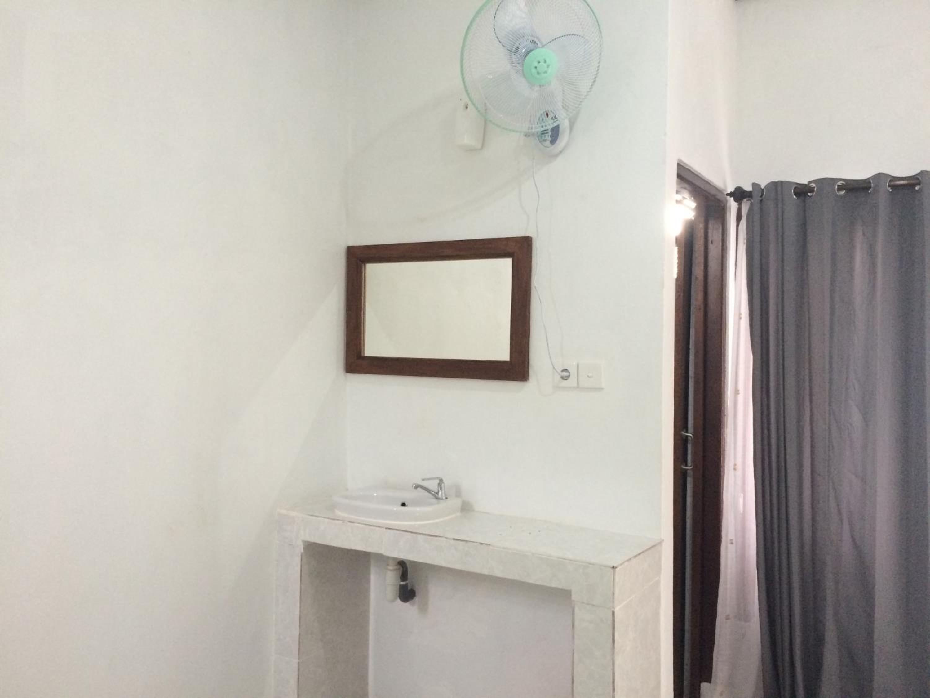 Linggy Homestay view 2