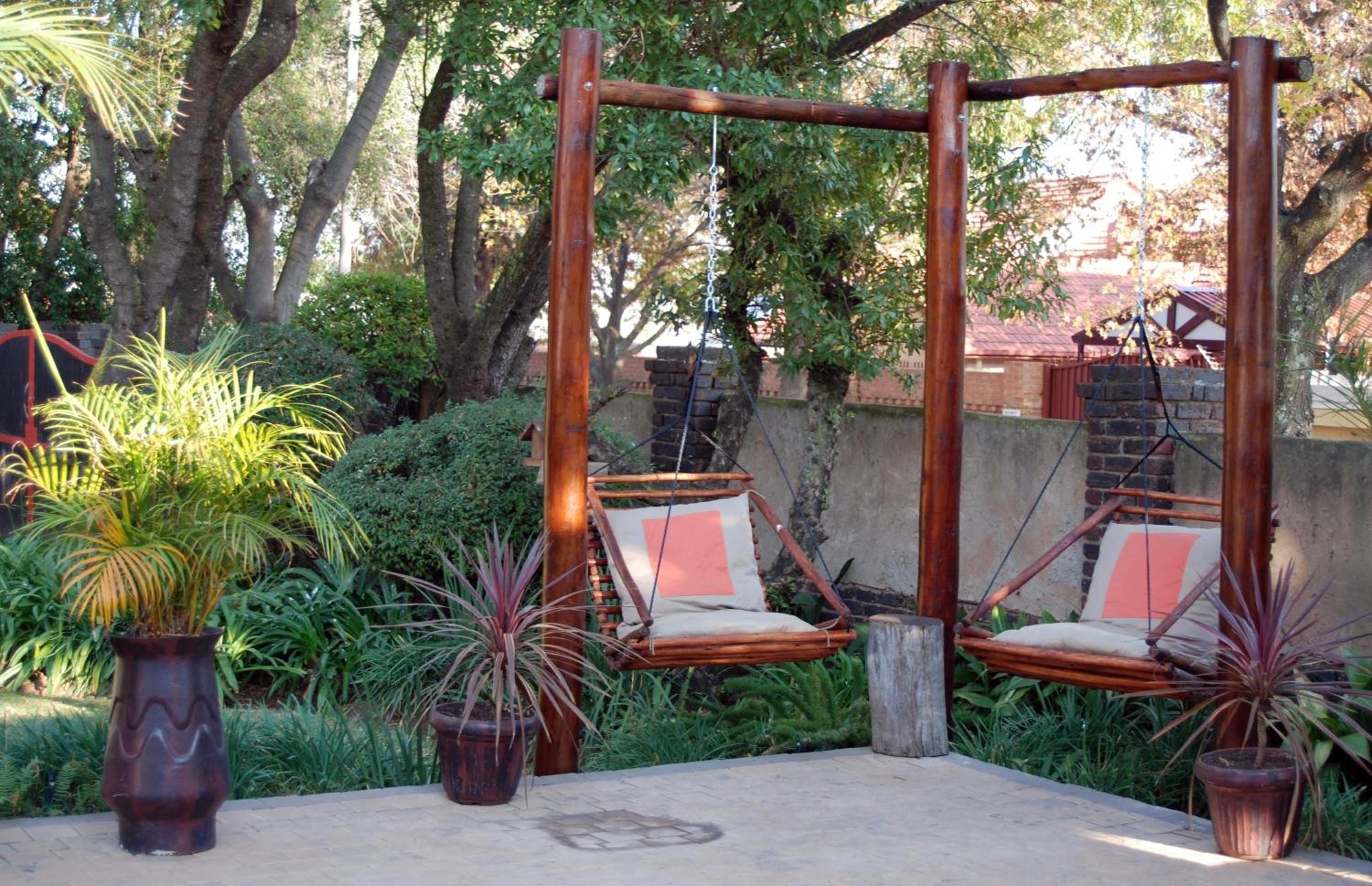 Journey's Inn Africa Guest Lodge