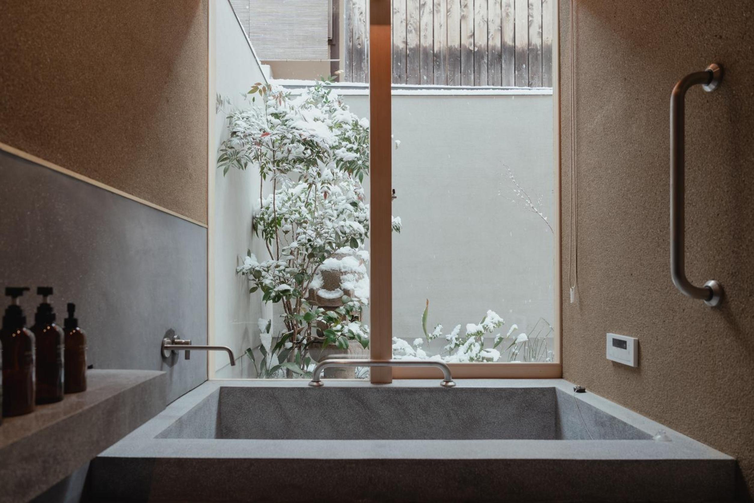 Aostay Ito Machiya Gion Shirakawa