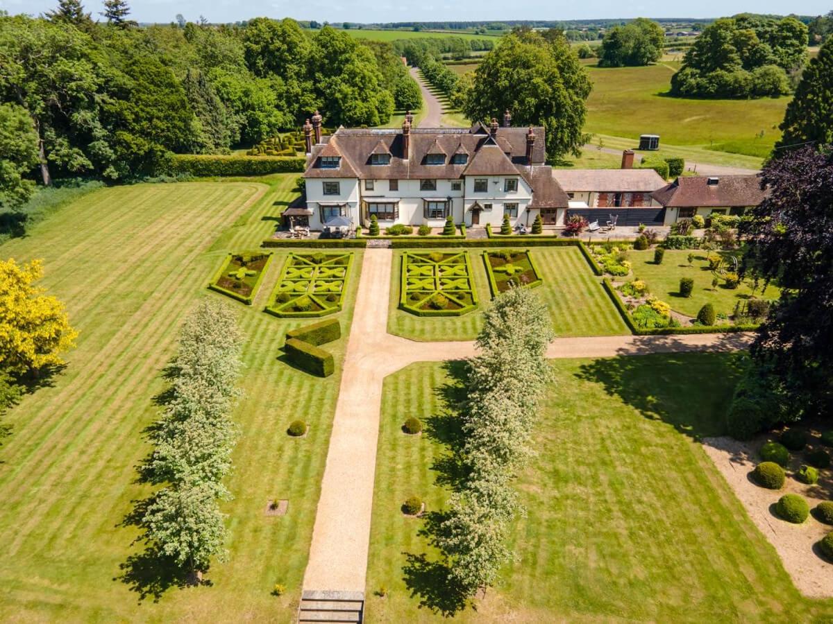 LM Manor B&B