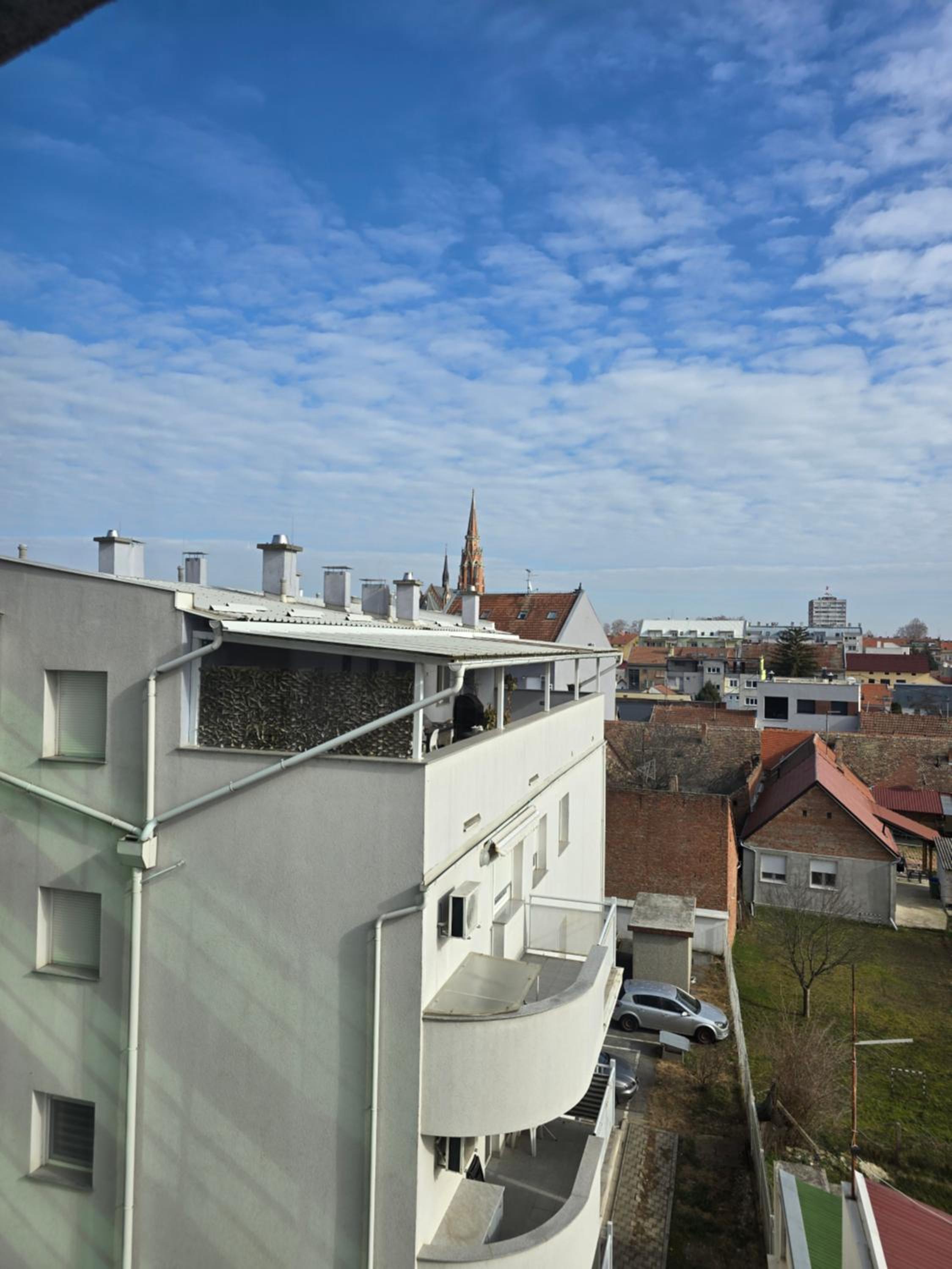 OSIJEK SPACE CENTAR - Self Check in, Free Private Parking