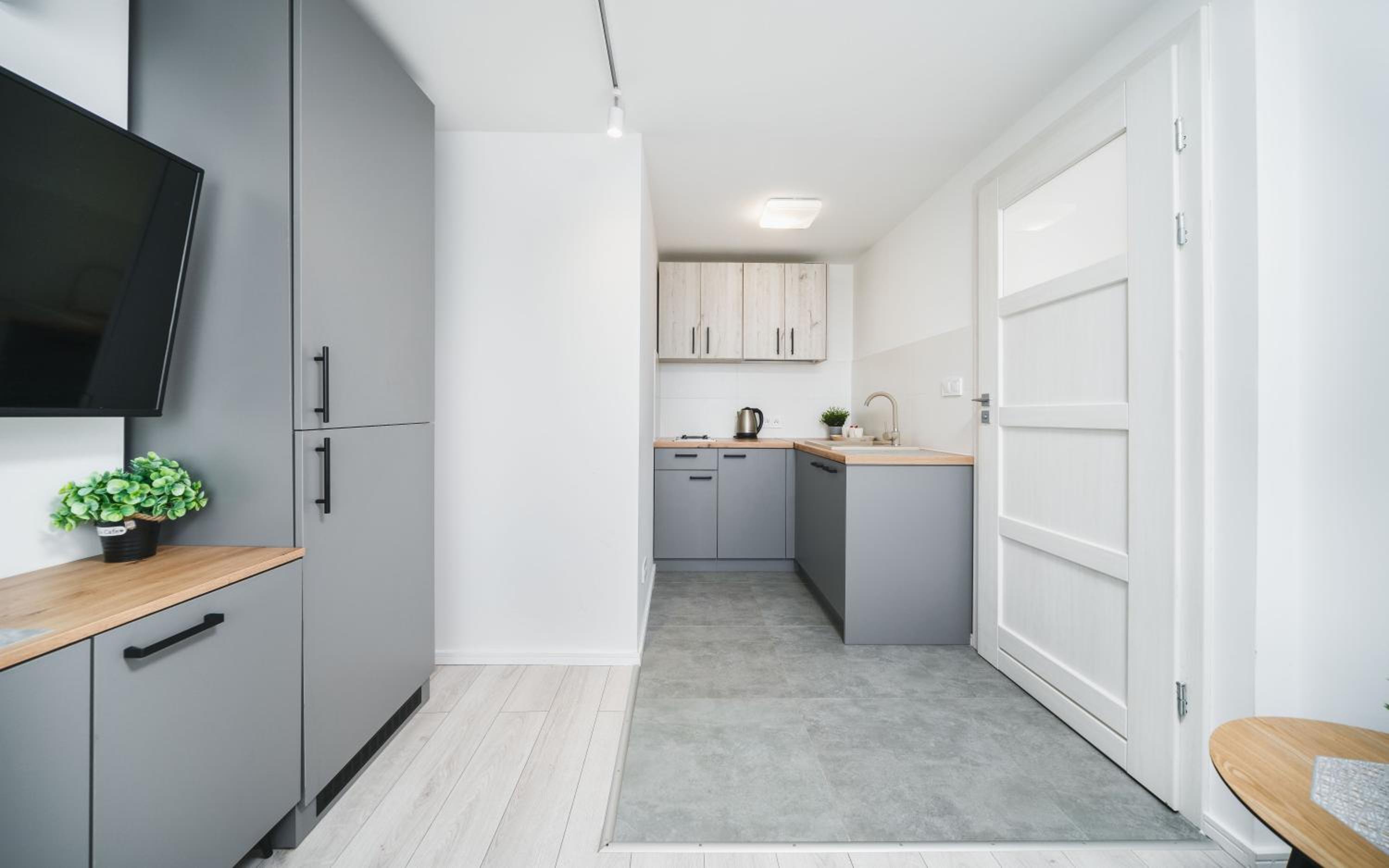 Ice Apartments